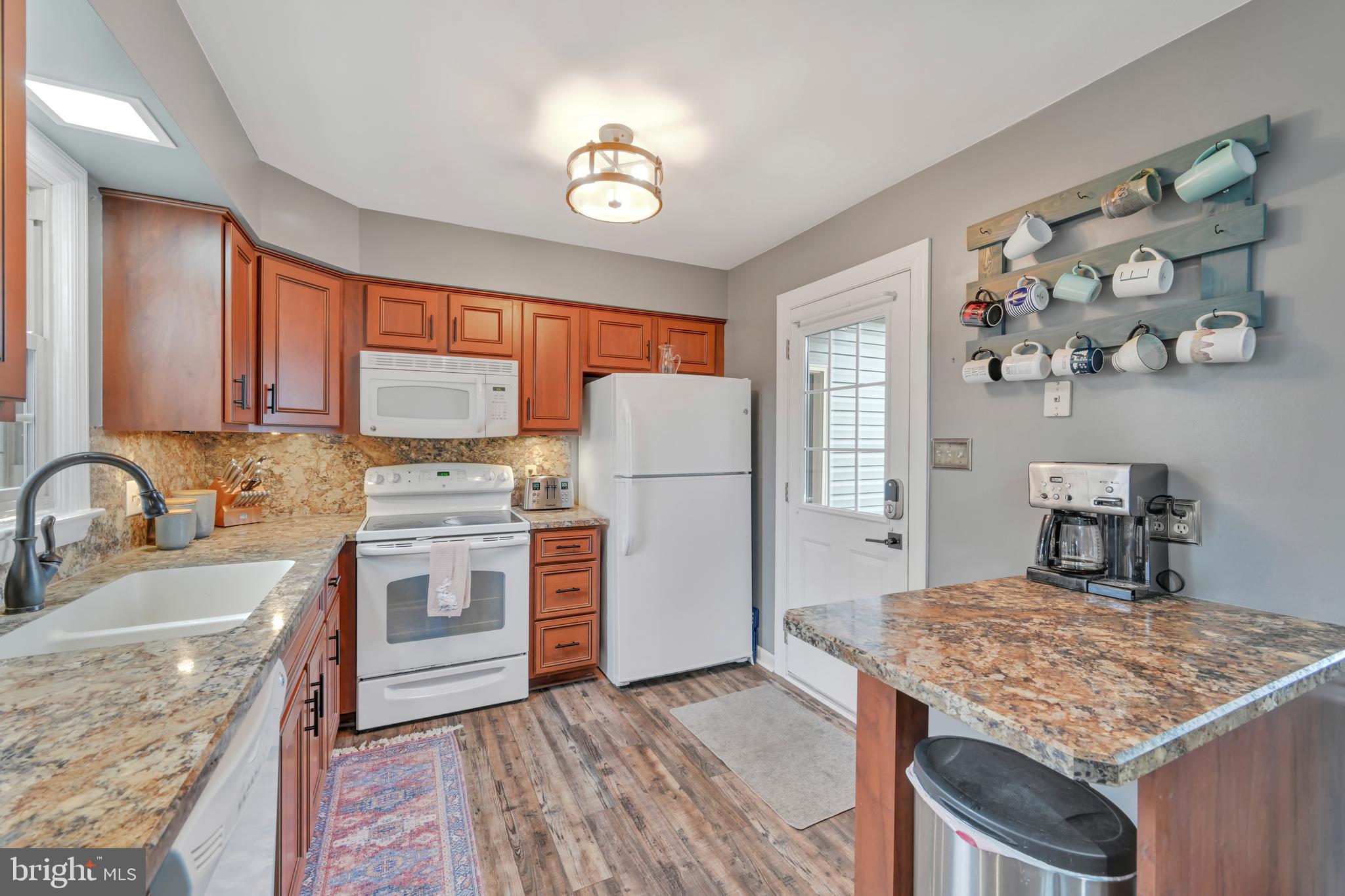 HEMPFIELD GREEN - Residential