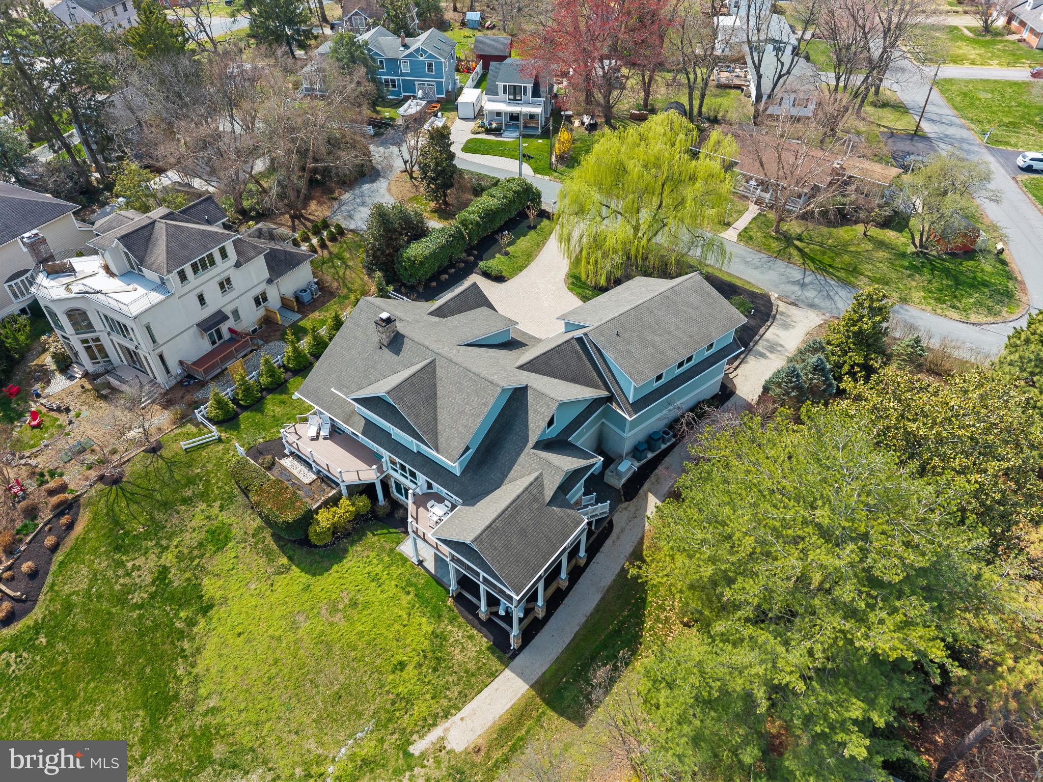 WHITEHALL BEACH - Residential