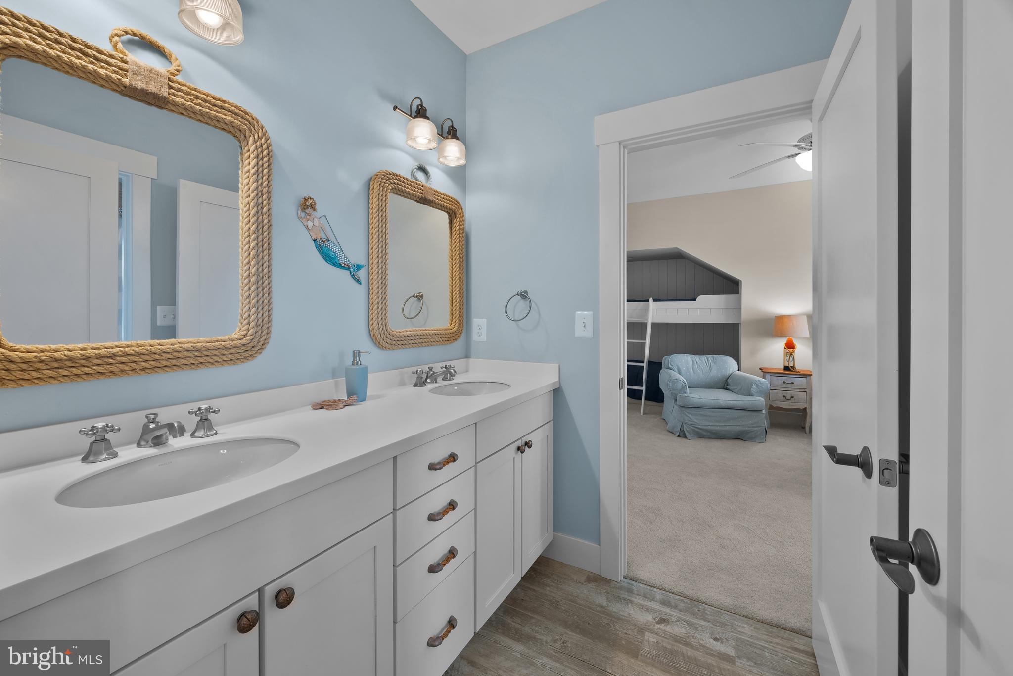 WHITEHALL BEACH - Residential