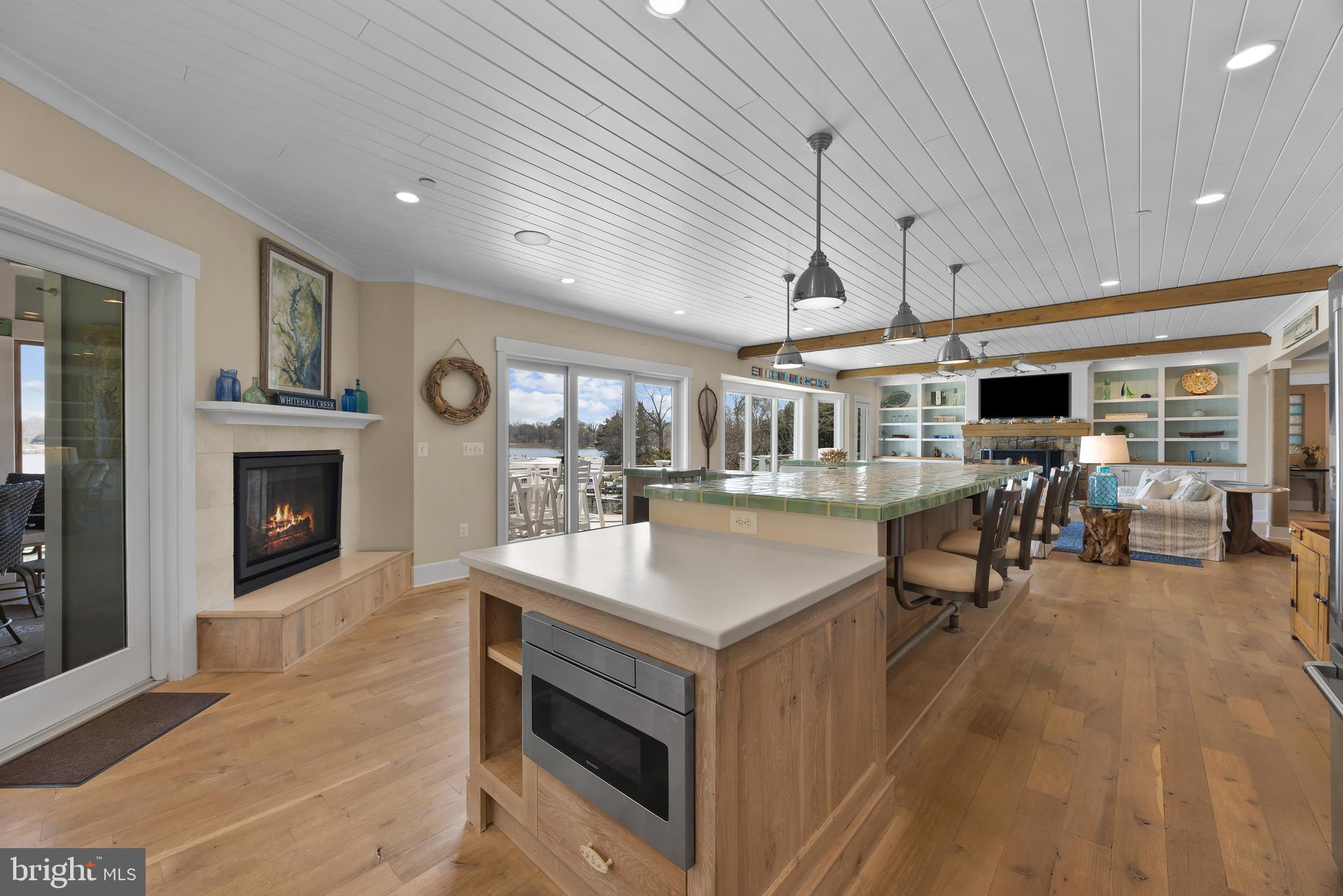 WHITEHALL BEACH - Residential