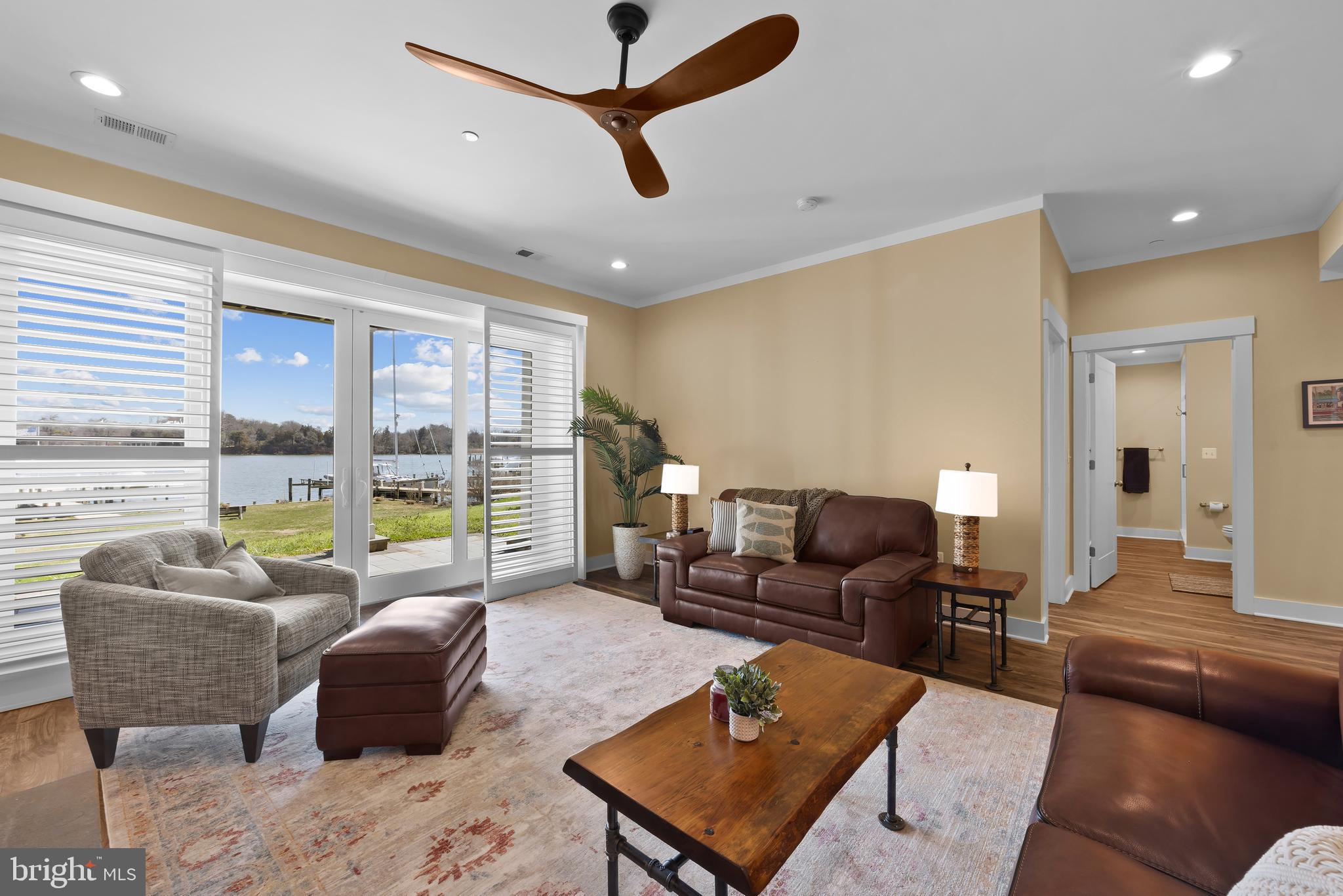 WHITEHALL BEACH - Residential