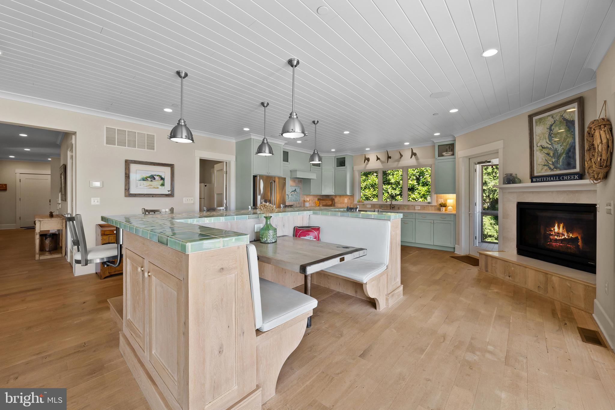 WHITEHALL BEACH - Residential