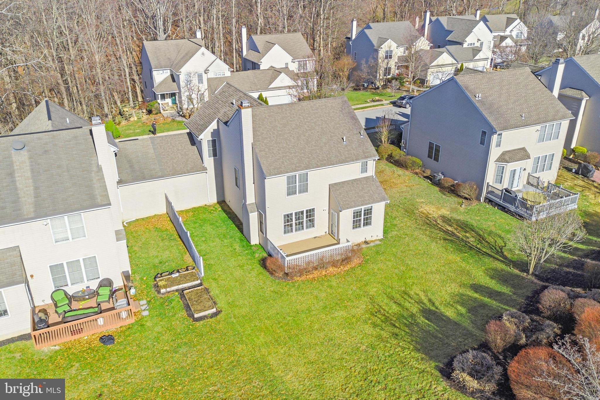 WILLIAMSBURG - Residential