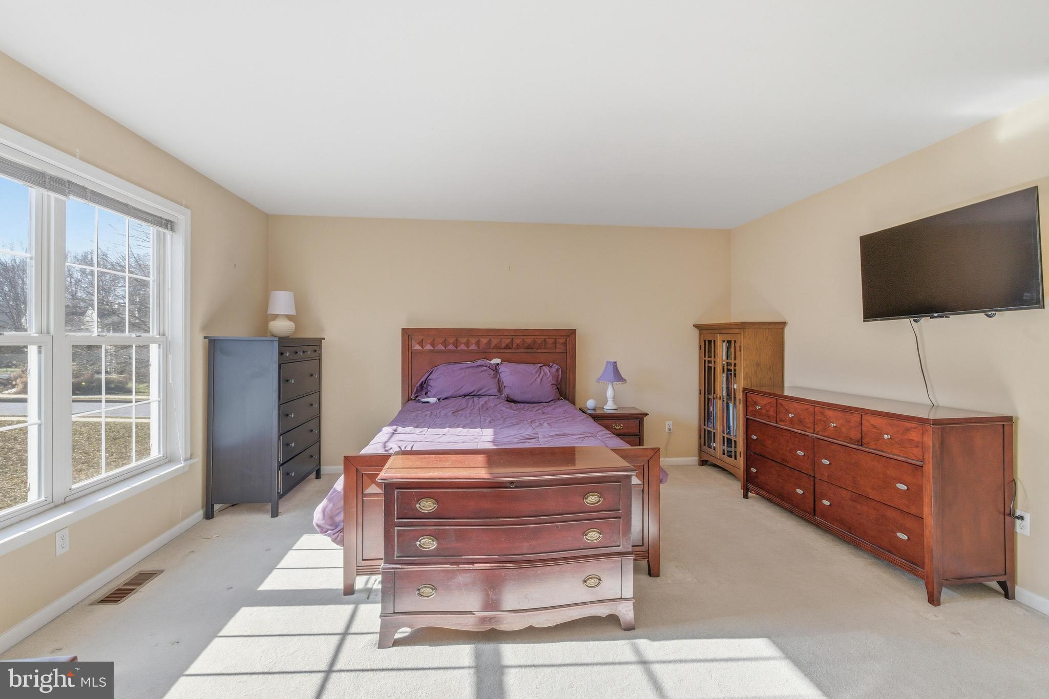 WILLIAMSBURG - Residential