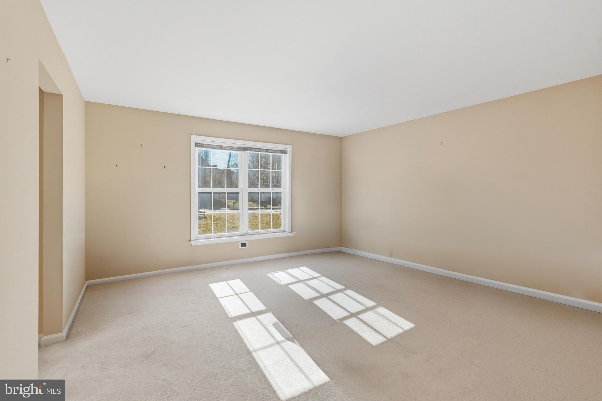 WILLIAMSBURG - Residential