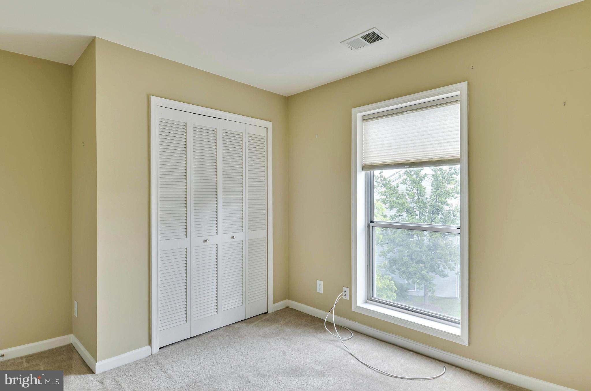 FOUR WINDS AT OAKTON - Residential