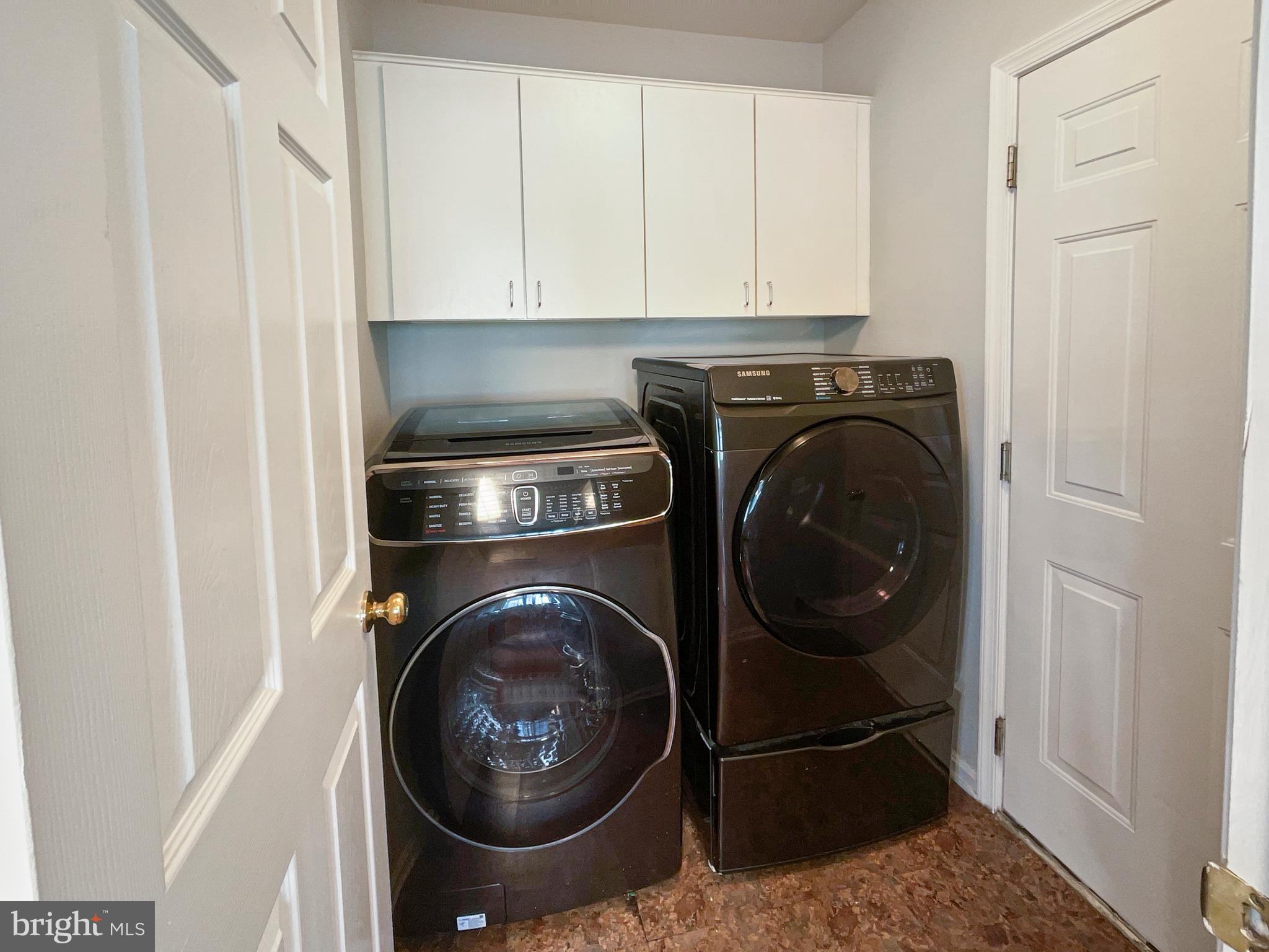 WINDING CREEK ESTATES - Residential