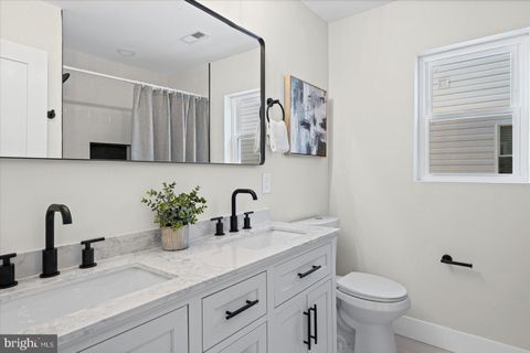 Tiny photo for 717 207th Street, PASADENA, MD 21122 (MLS # MDAA2137906)