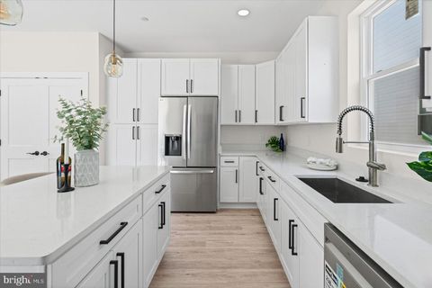 Tiny photo for 717 207th Street, PASADENA, MD 21122 (MLS # MDAA2137906)