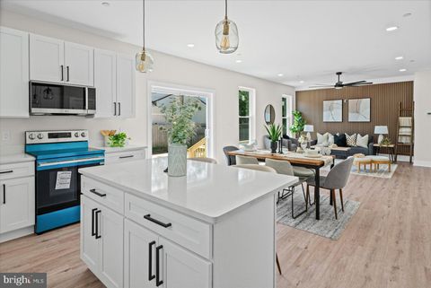 Tiny photo for 717 207th Street, PASADENA, MD 21122 (MLS # MDAA2137906)