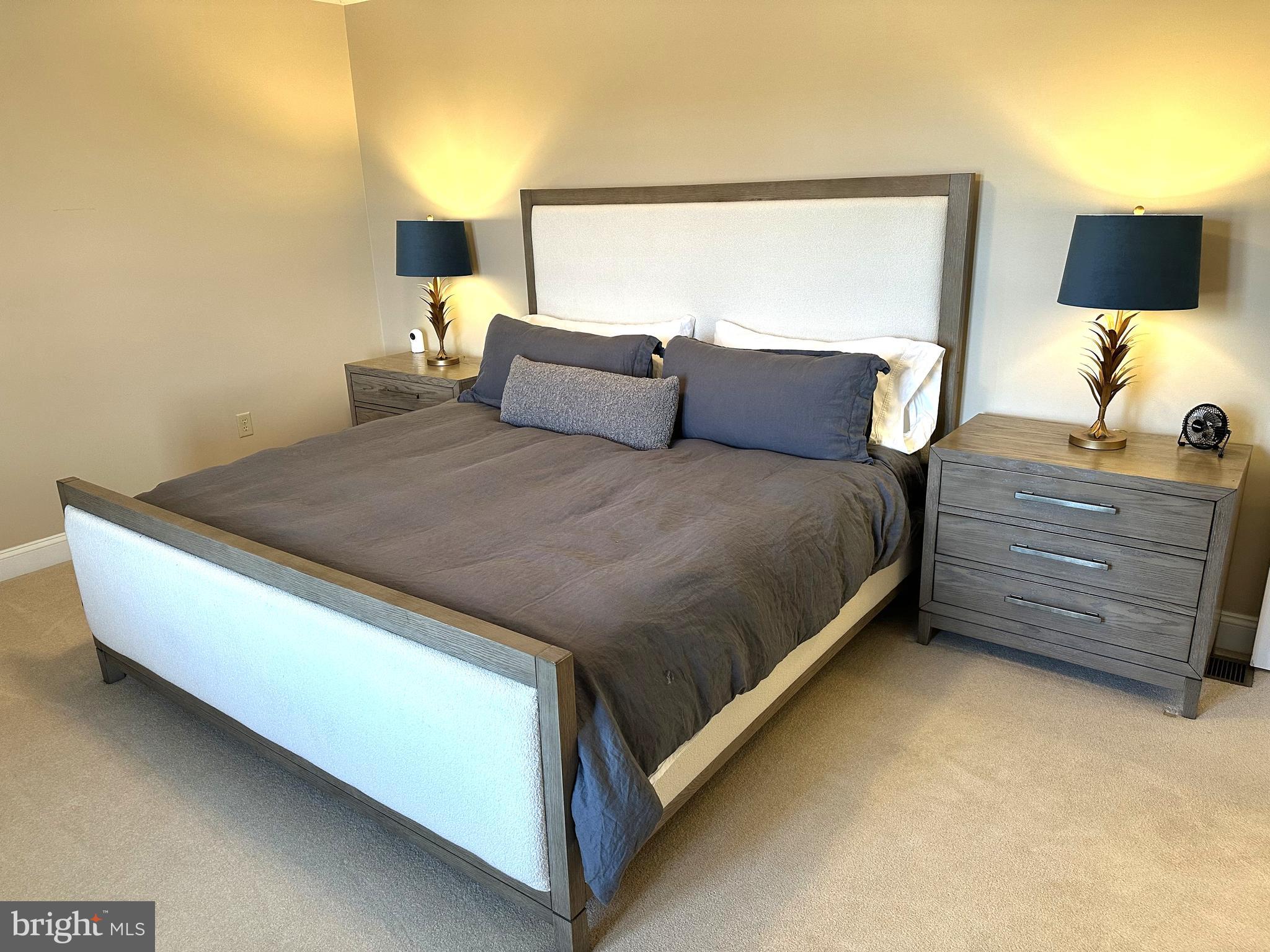 THE HAMLET - Residential