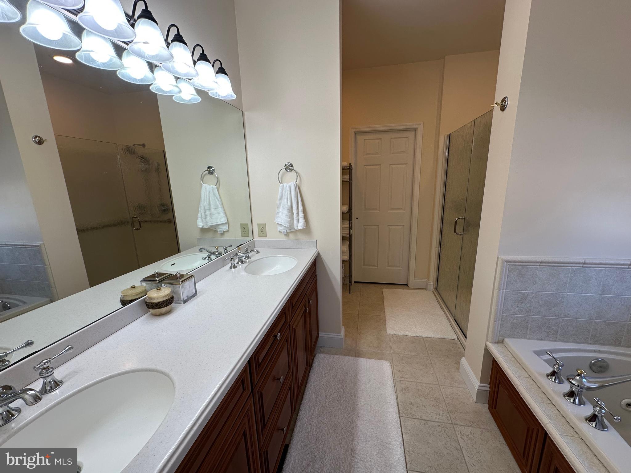 THE HAMLET - Residential