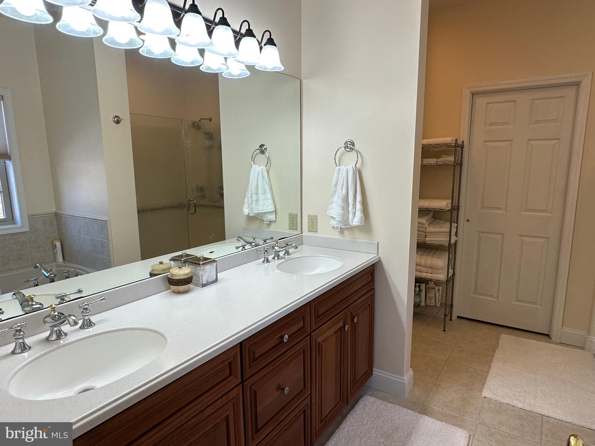 THE HAMLET - Residential