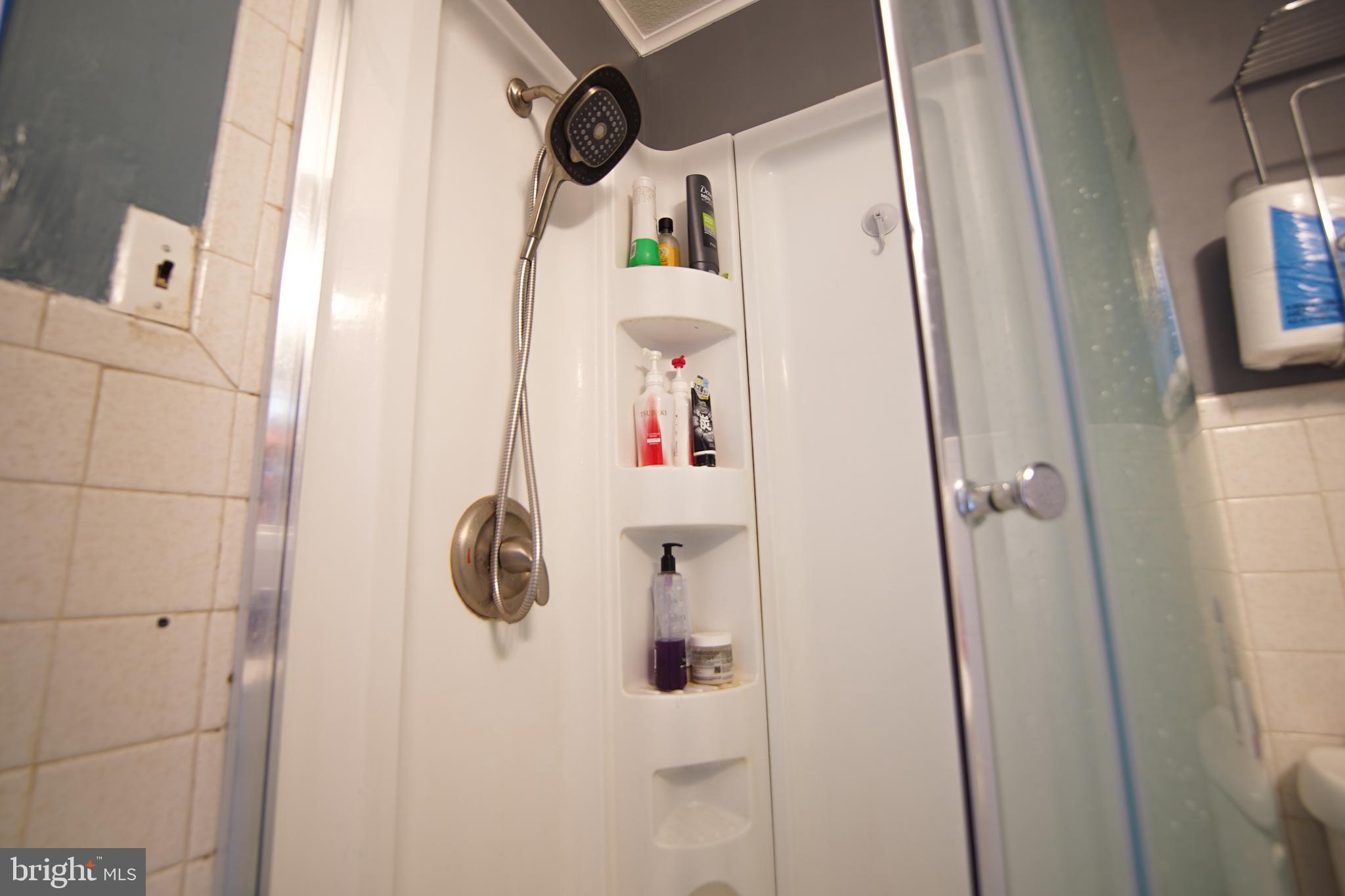 MANAYUNK - Residential Lease