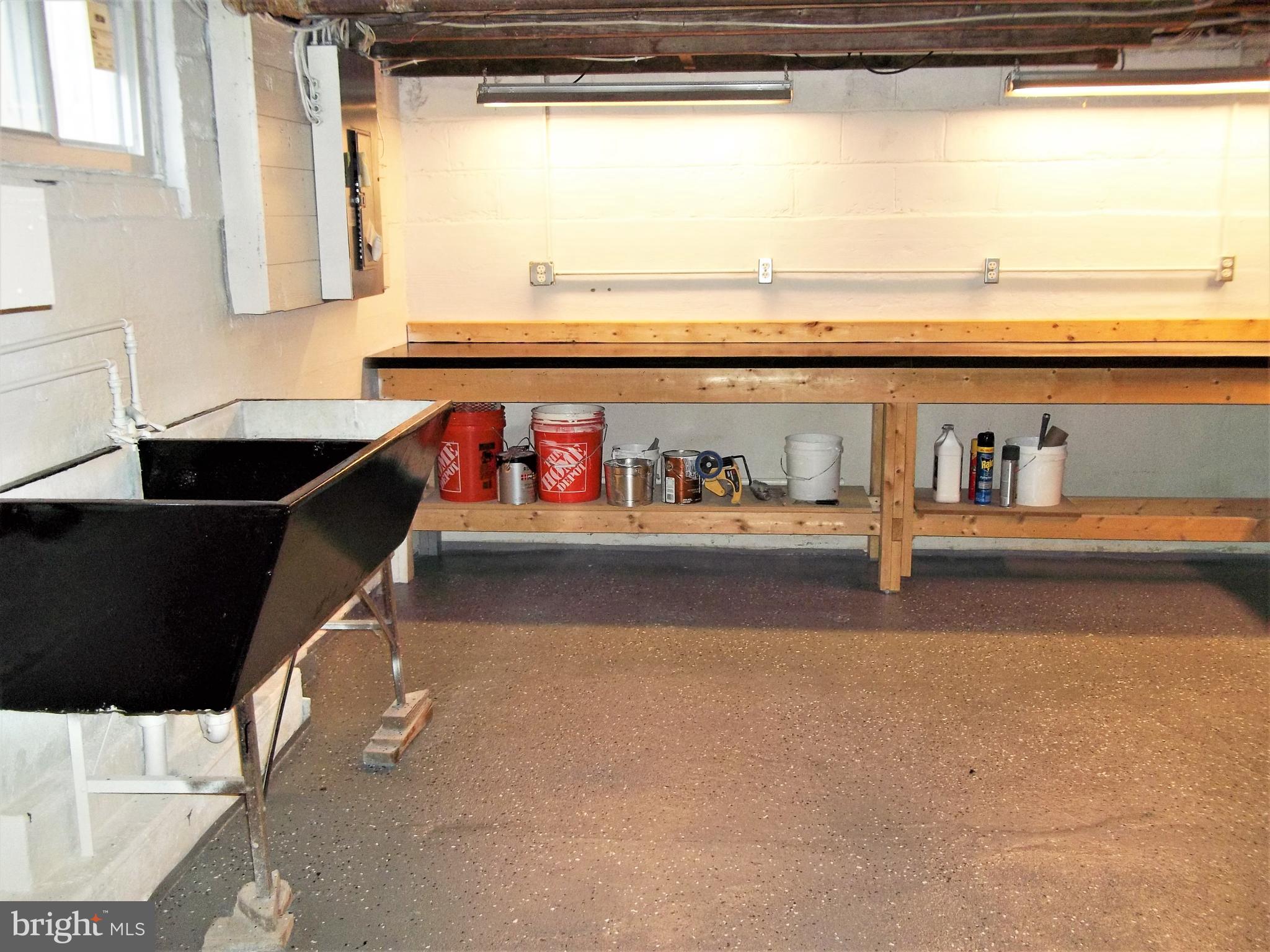 ABERDEEN HILLS - Residential