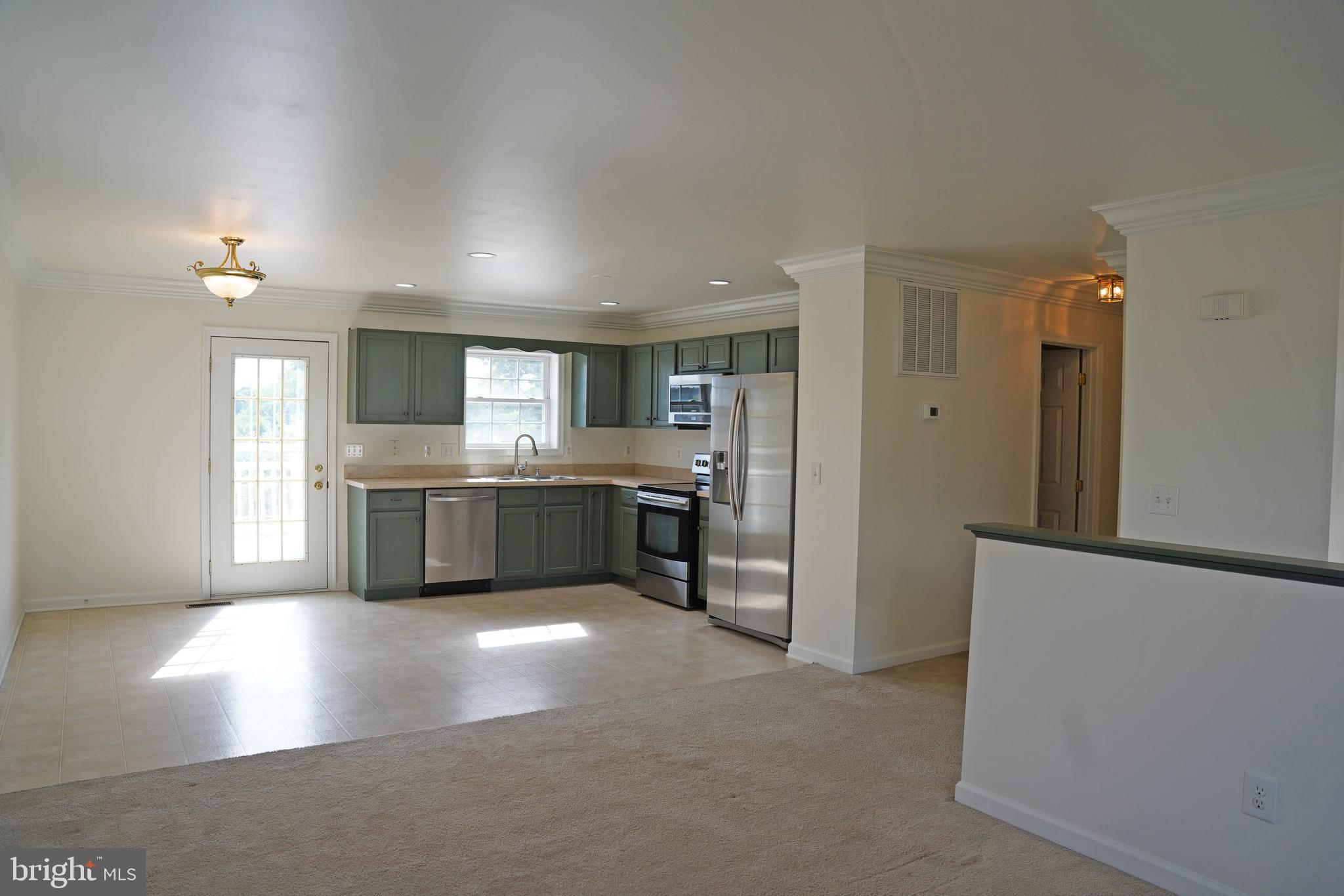 FOREST HEIGHTS - Residential Lease