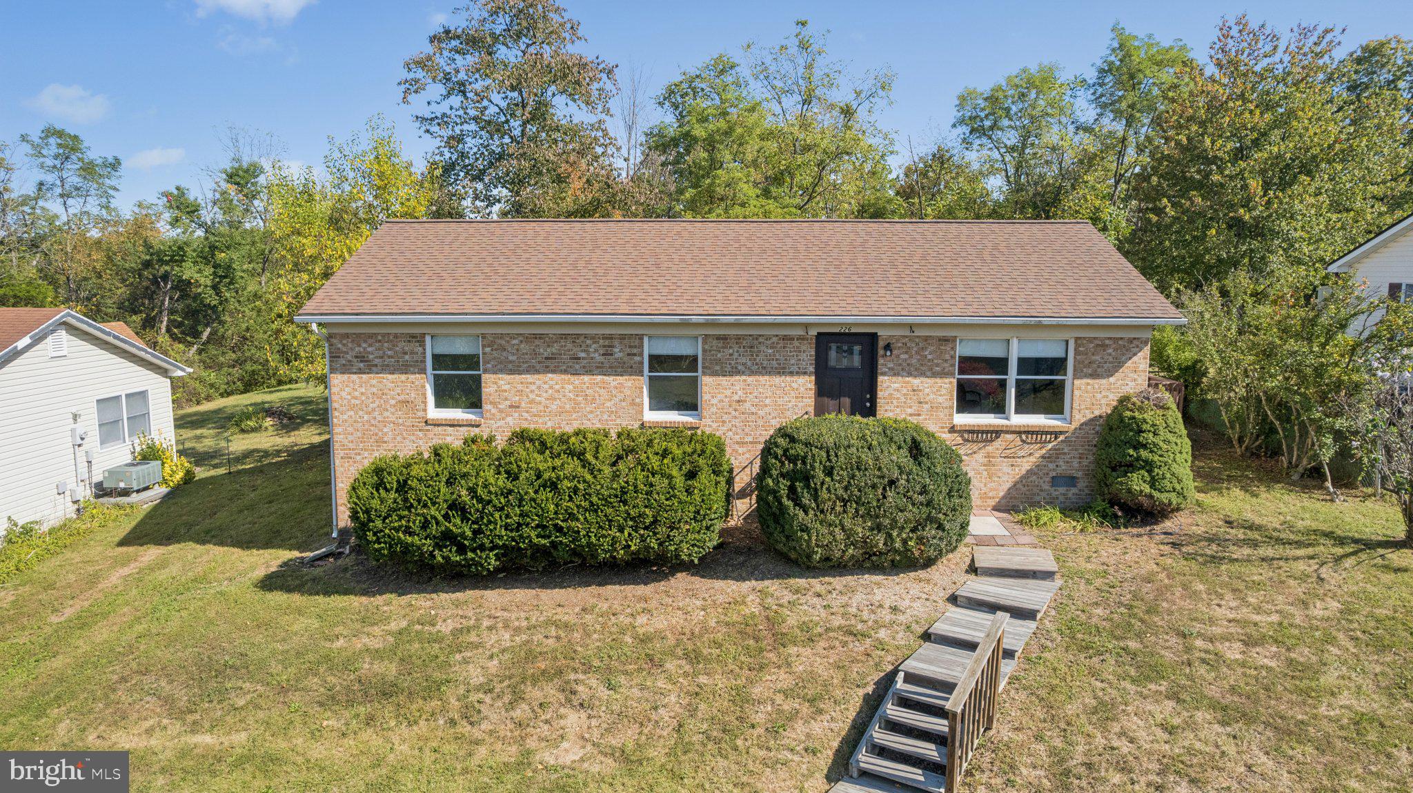 THE VILLAGE AT LAKESIDE - Residential