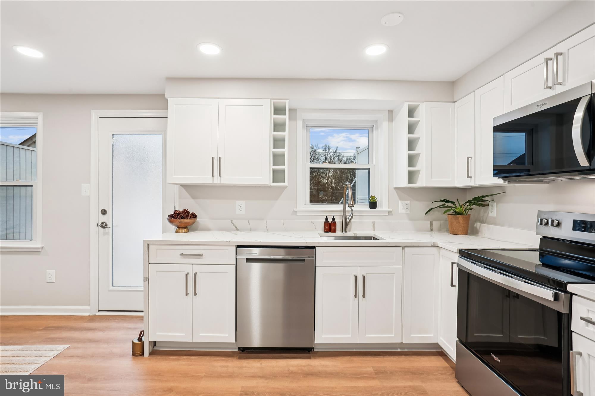 FALLSREACH - Residential