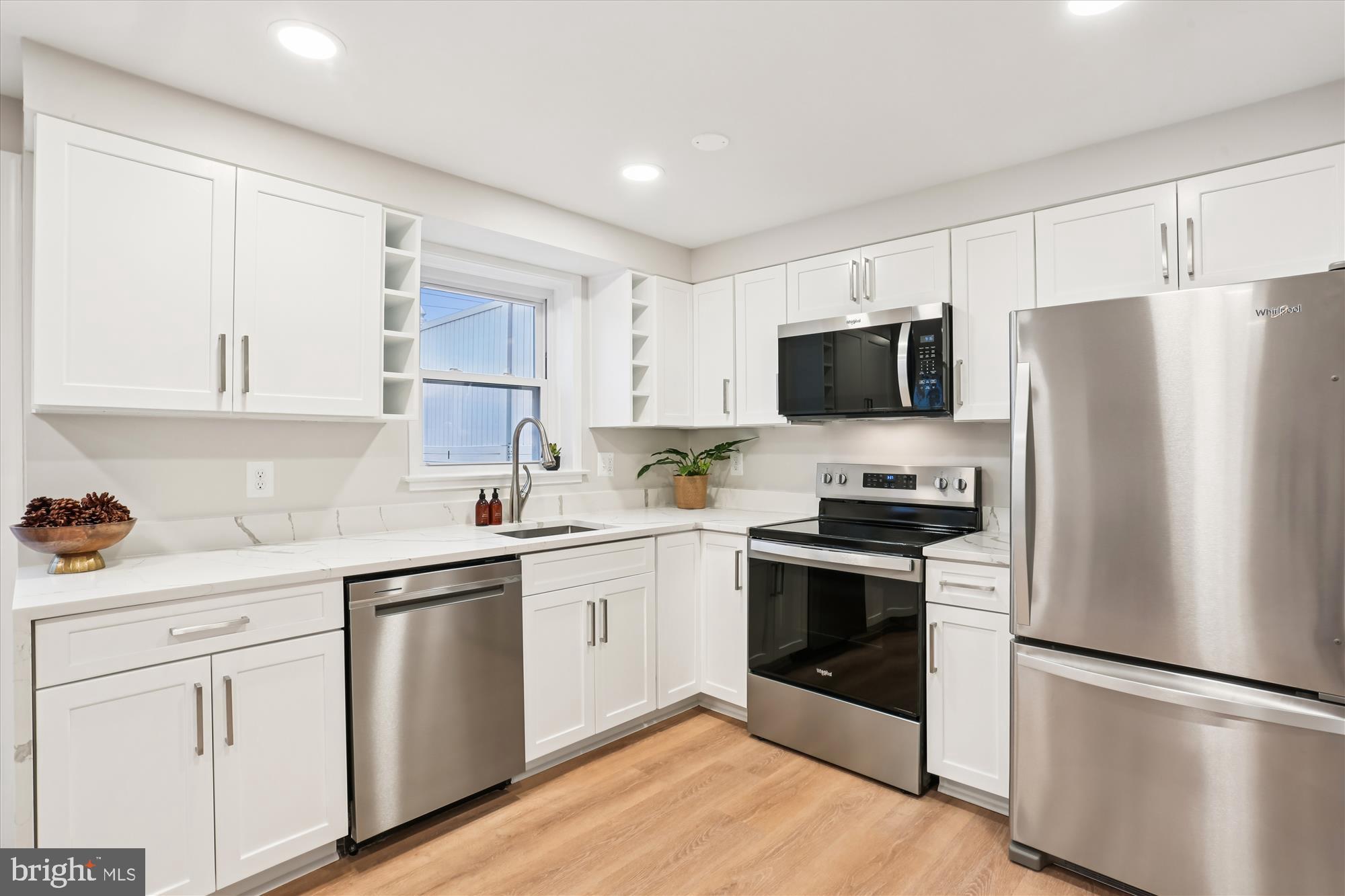 FALLSREACH - Residential