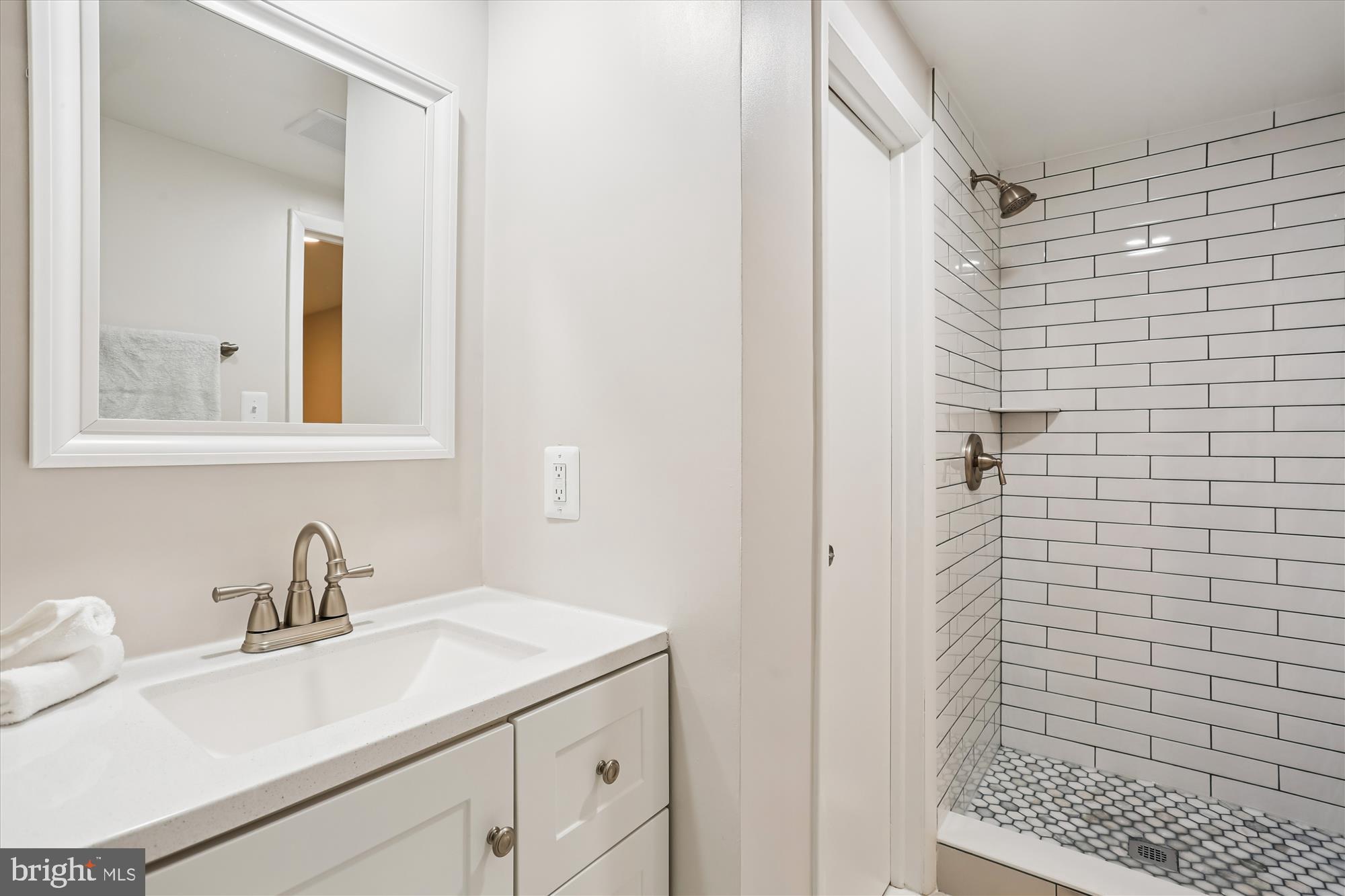 FALLSREACH - Residential