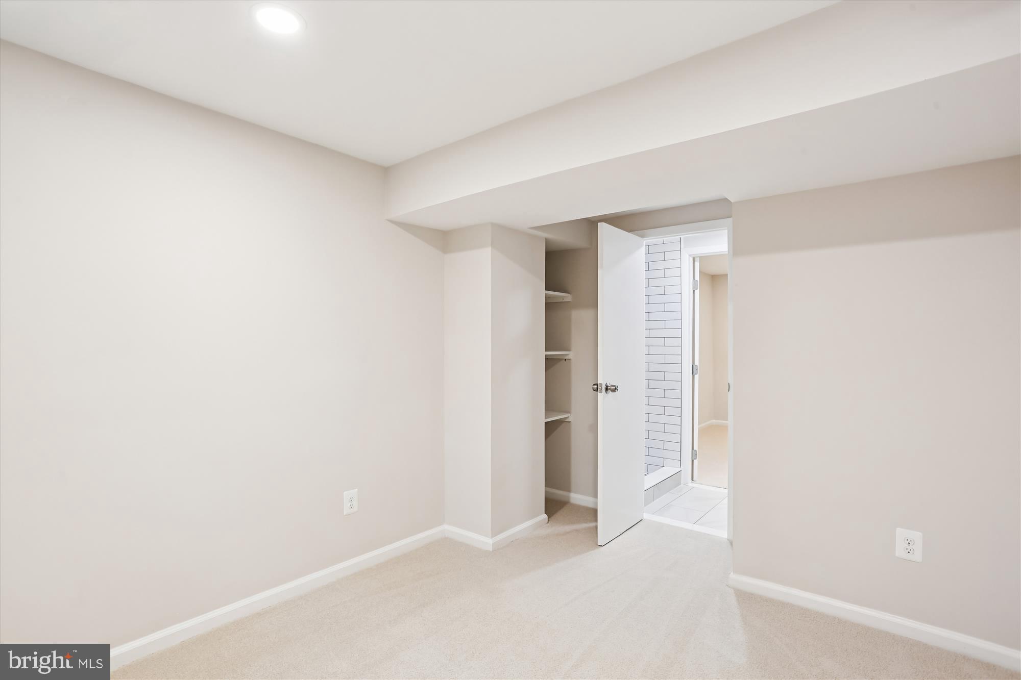 FALLSREACH - Residential