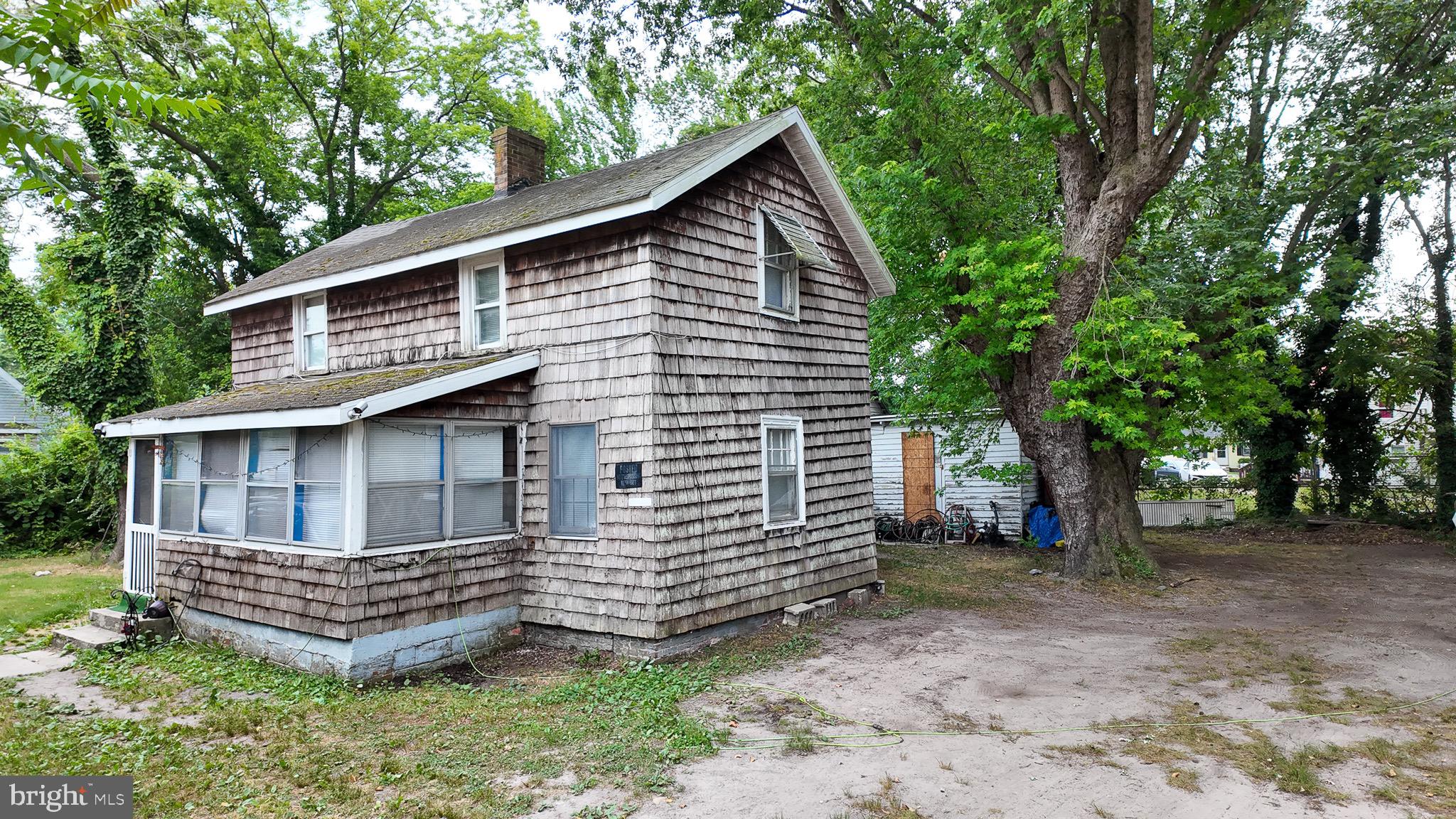 100 BROWN LANE
