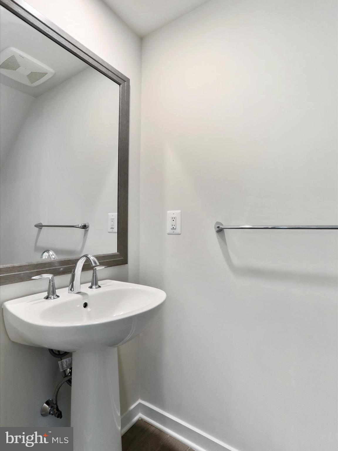 LOUDOUN VALLEY CARLISLE - Residential