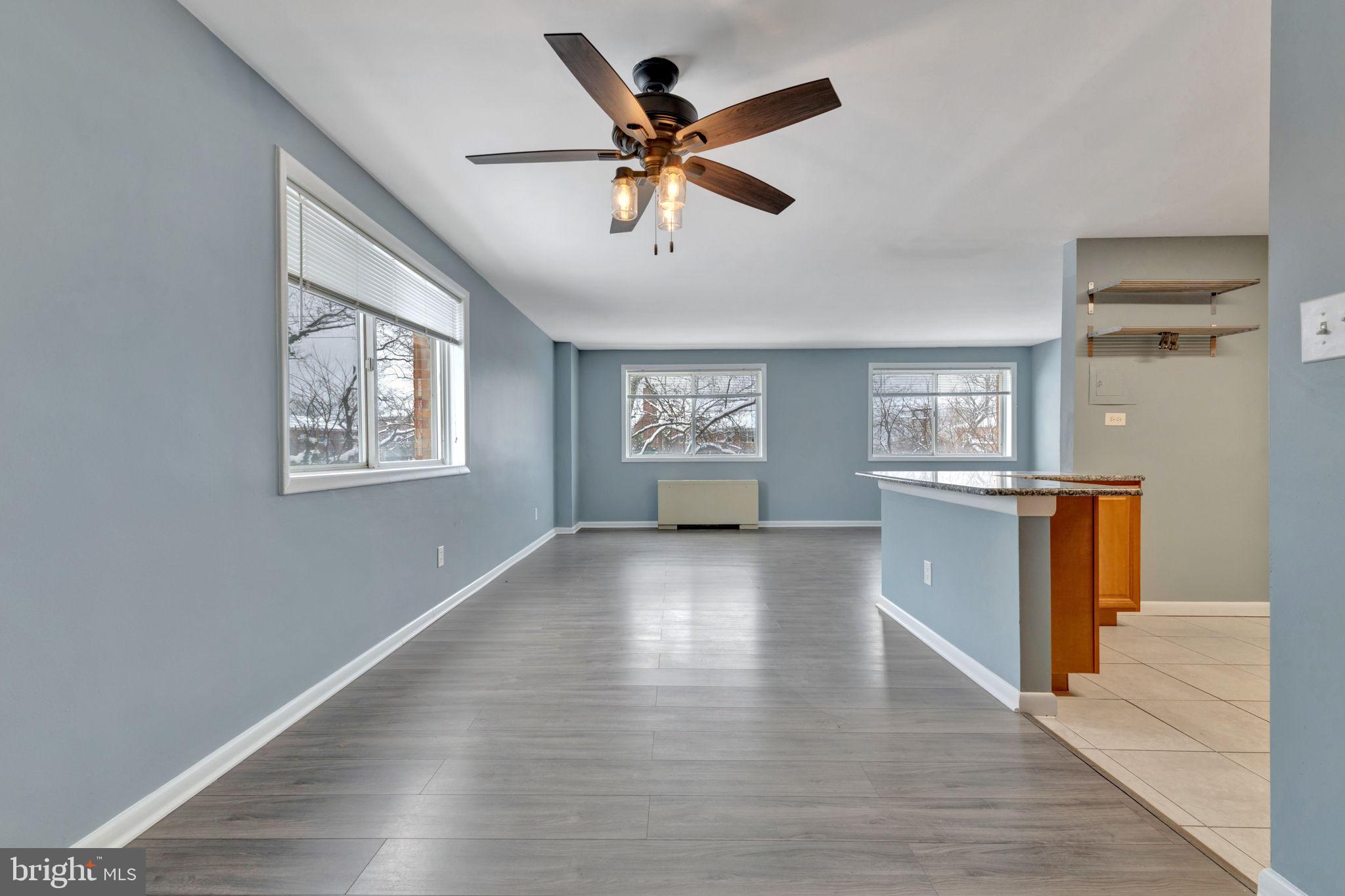 COLUMBIA KNOLL - Residential Lease