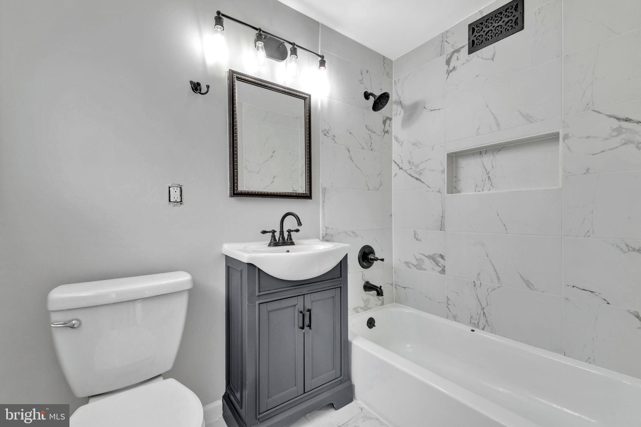 COLUMBIA KNOLL - Residential Lease