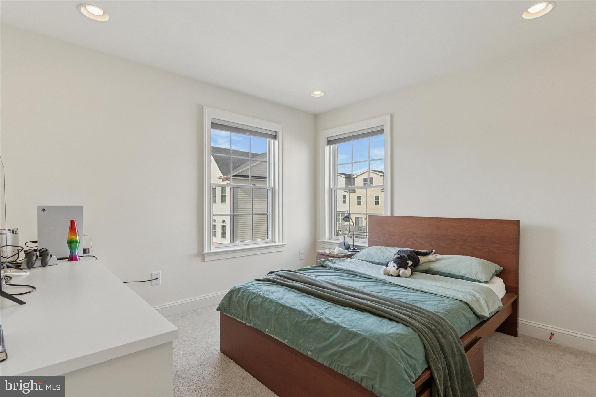 PARKVIEW - Residential