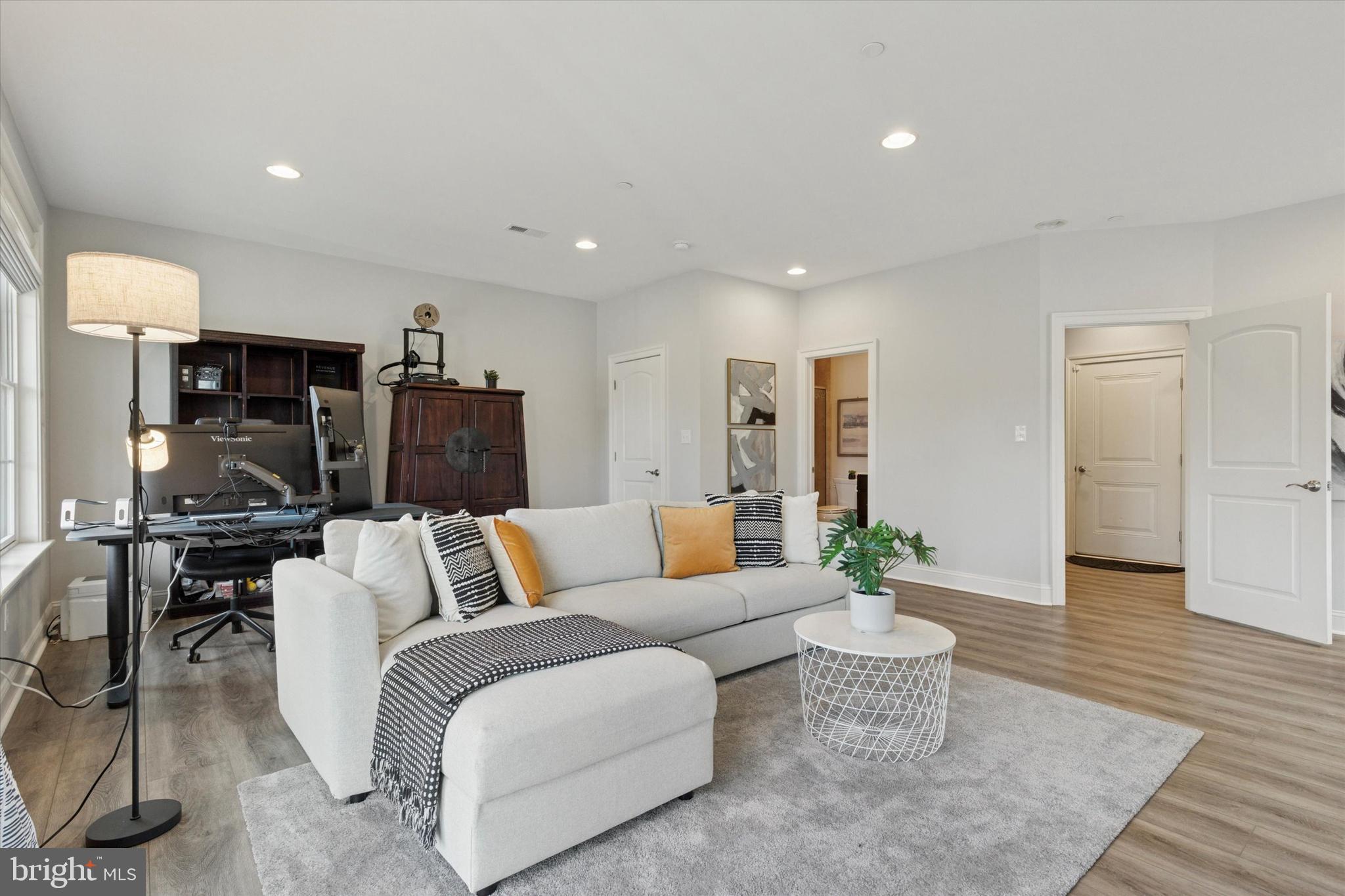 PARKVIEW - Residential