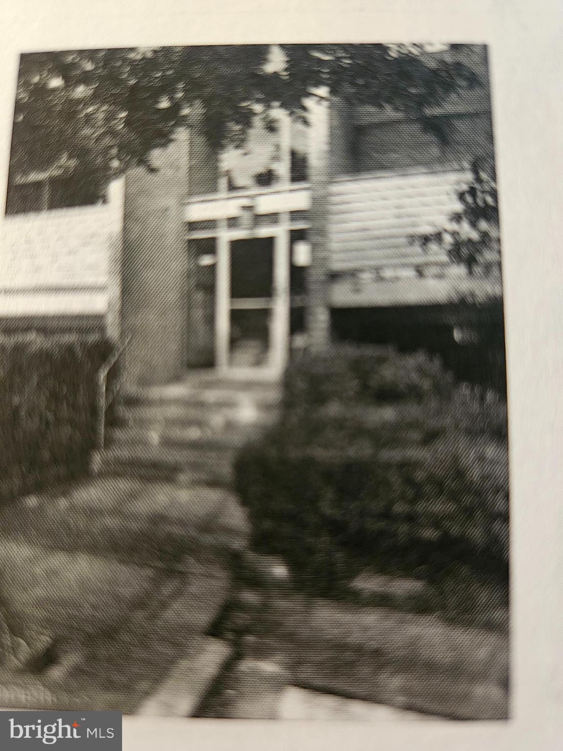 VALLEY PARK CONDOMINIUMS - Residential Lease