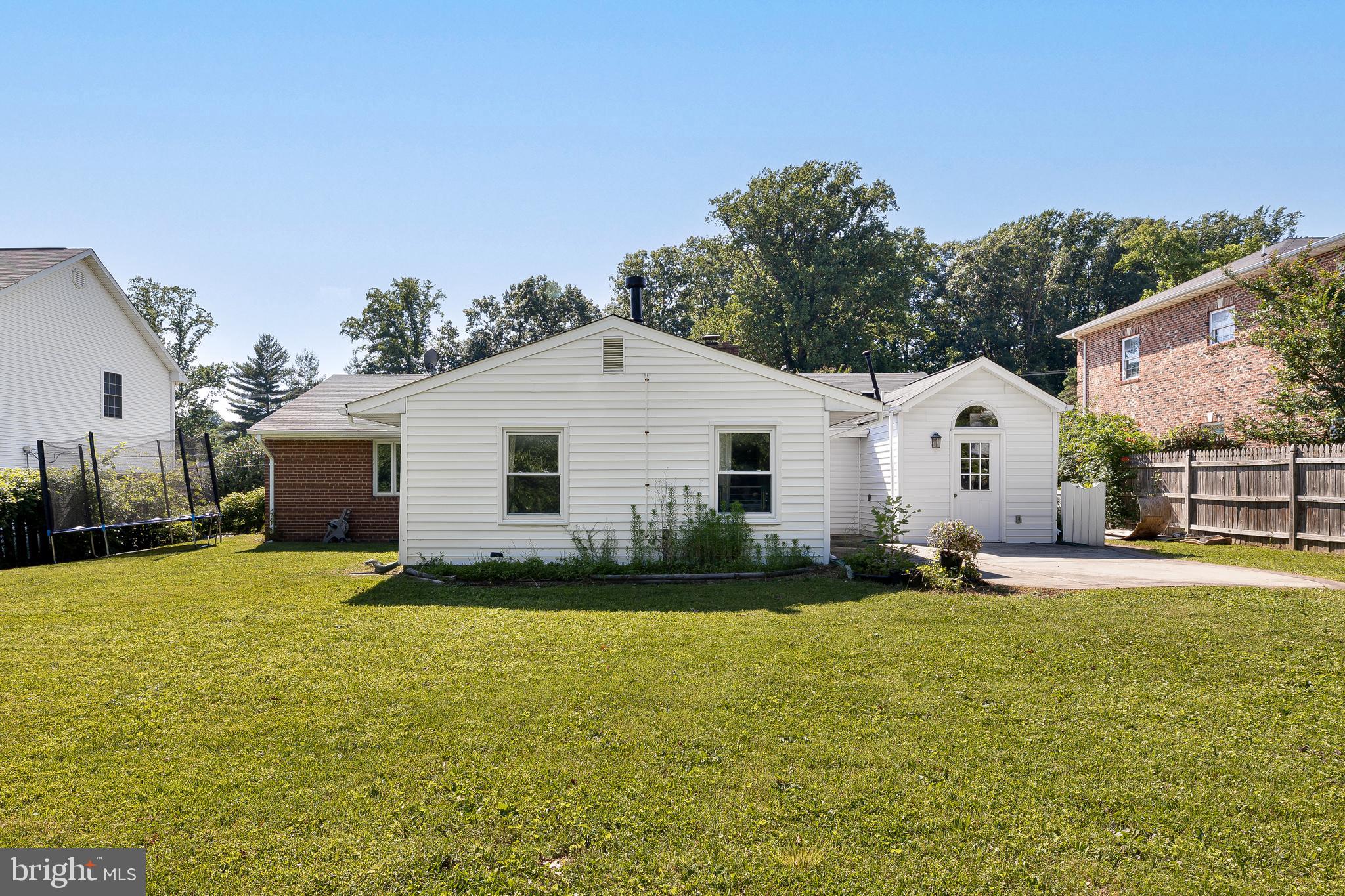 NORTH SPRINGFIELD - Residential