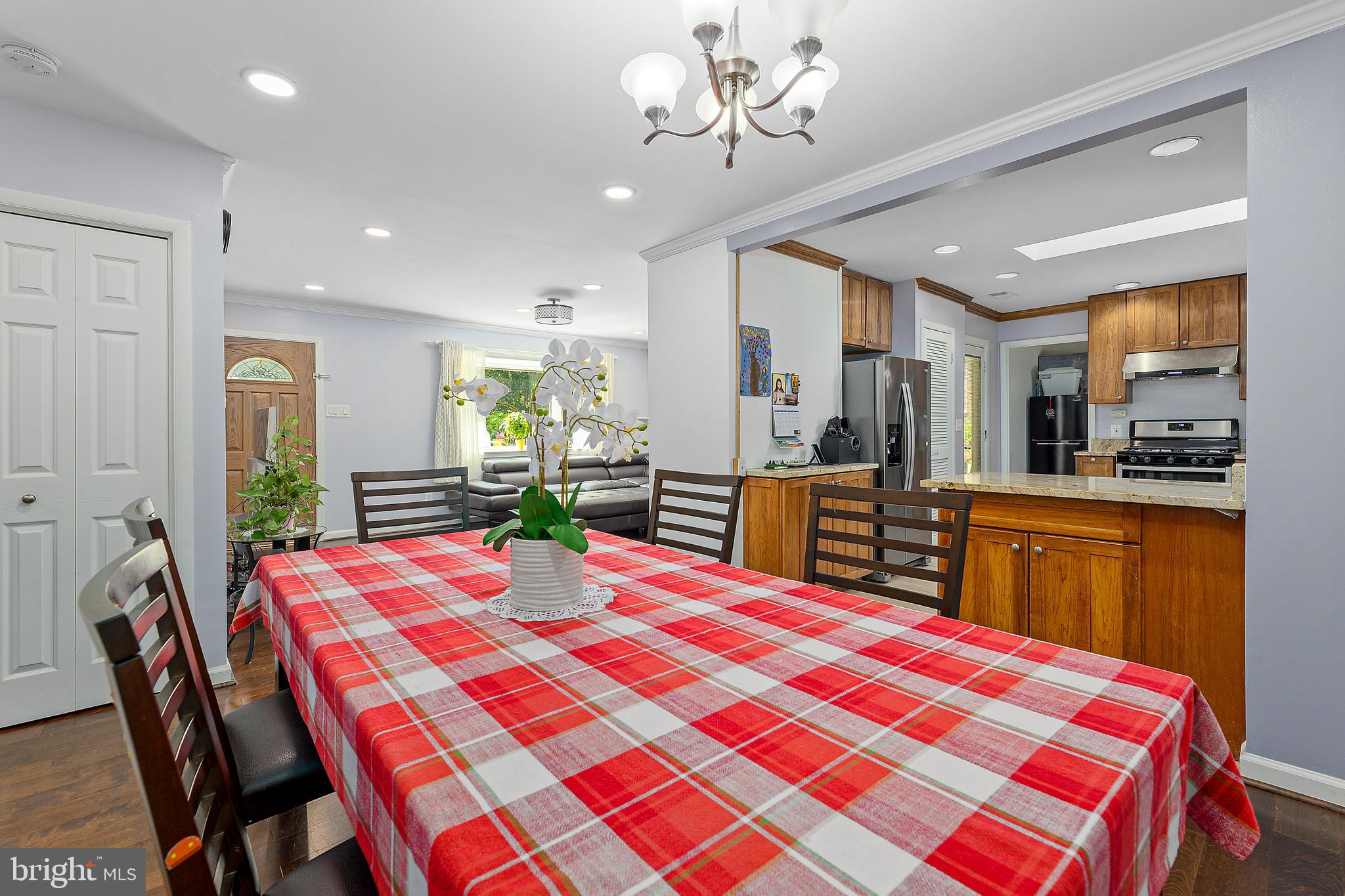 NORTH SPRINGFIELD - Residential