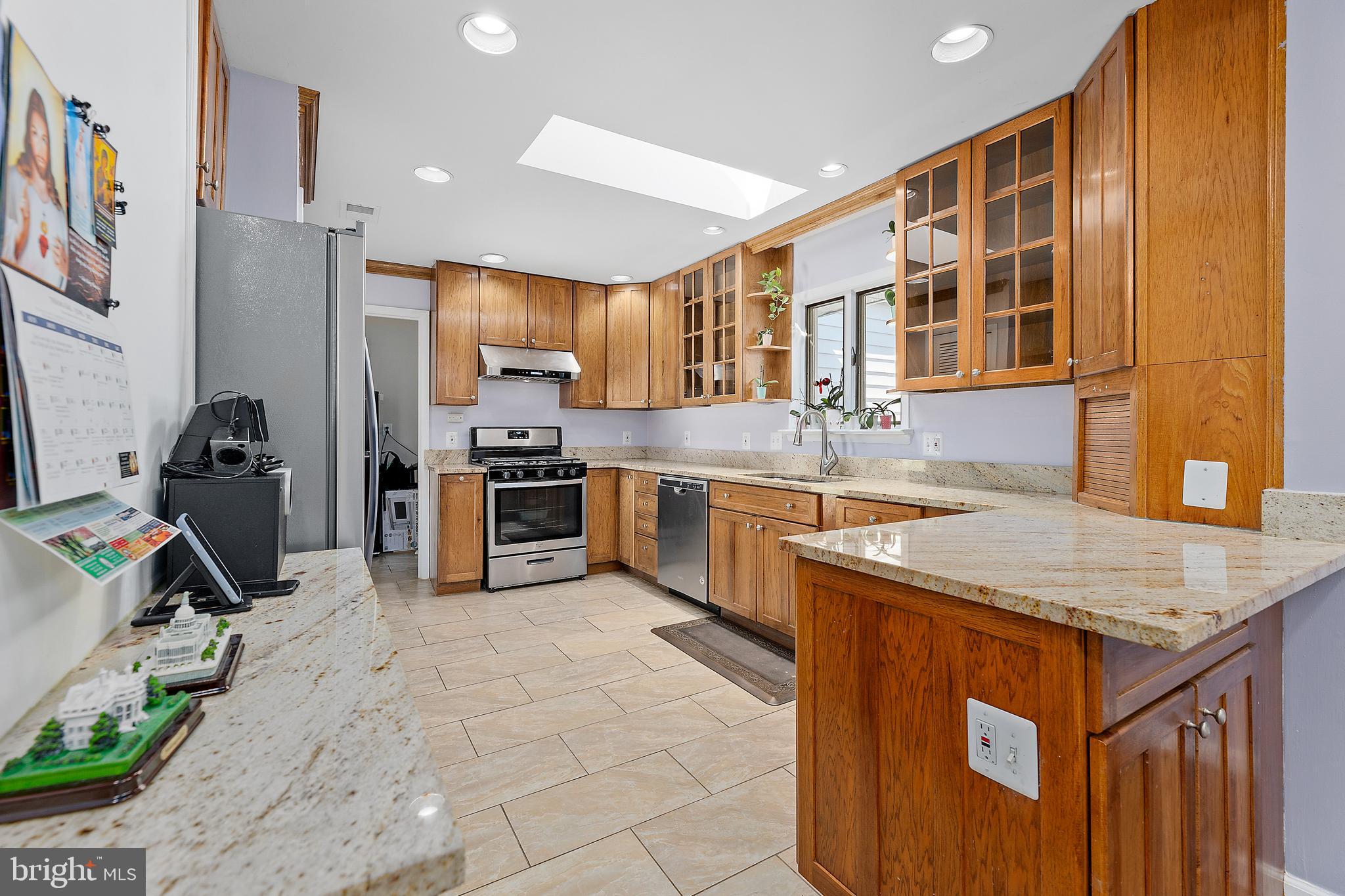 NORTH SPRINGFIELD - Residential