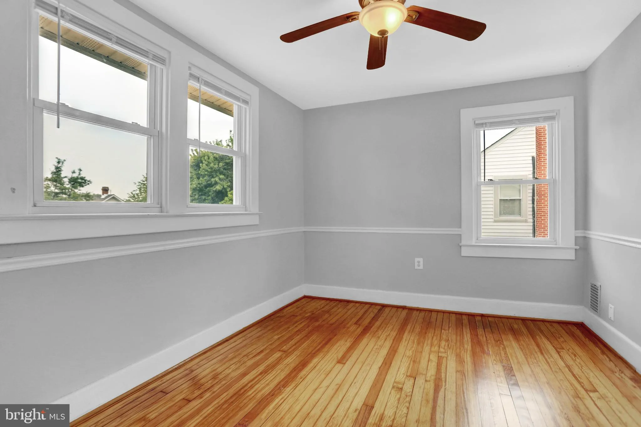 Halethorpe, Maryland 21227, United States, 4 Bedrooms Bedrooms, ,2 BathroomsBathrooms,Residential,Contingent,182745