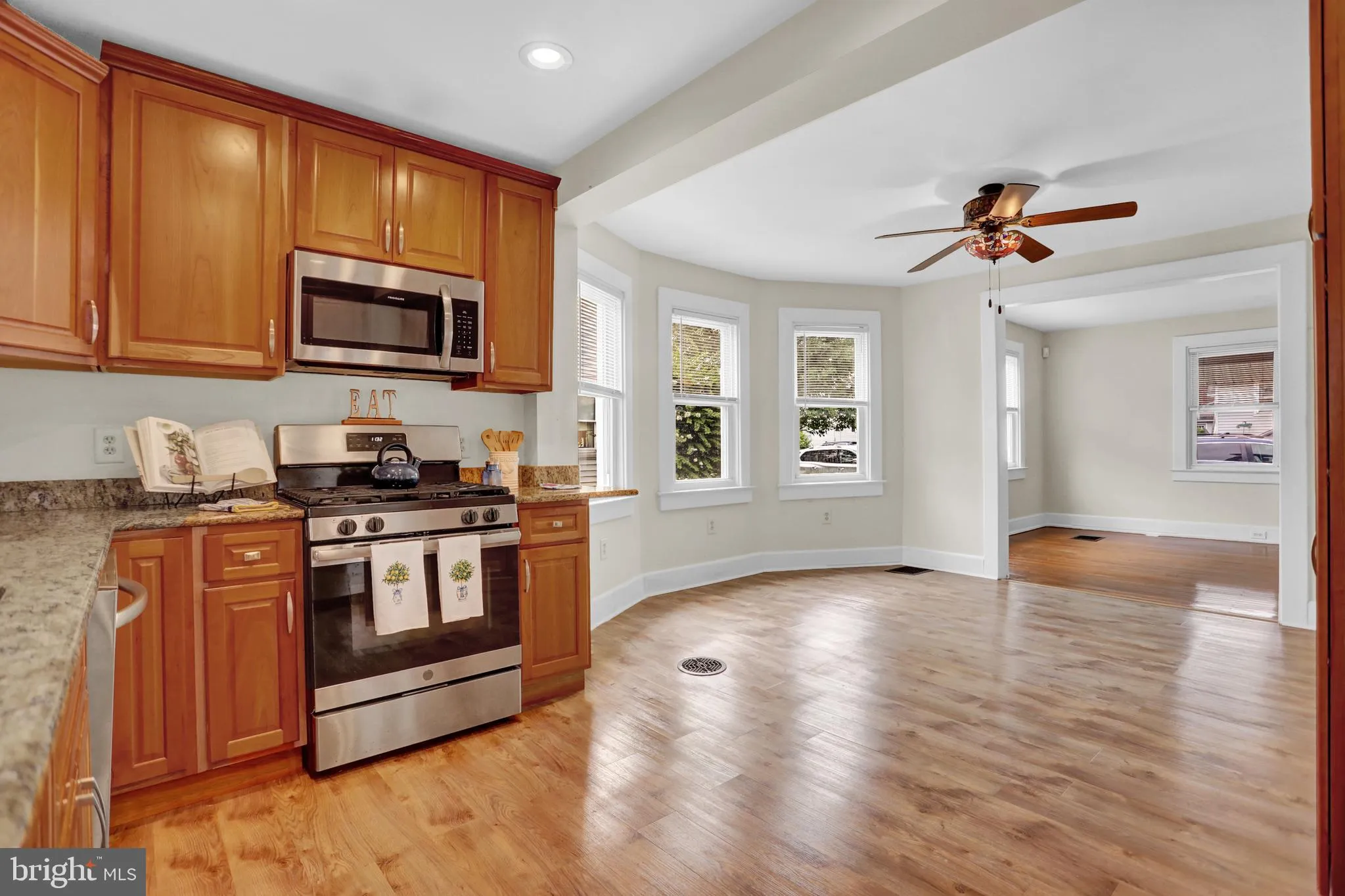 Halethorpe, Maryland 21227, United States, 4 Bedrooms Bedrooms, ,2 BathroomsBathrooms,Residential,Contingent,182745