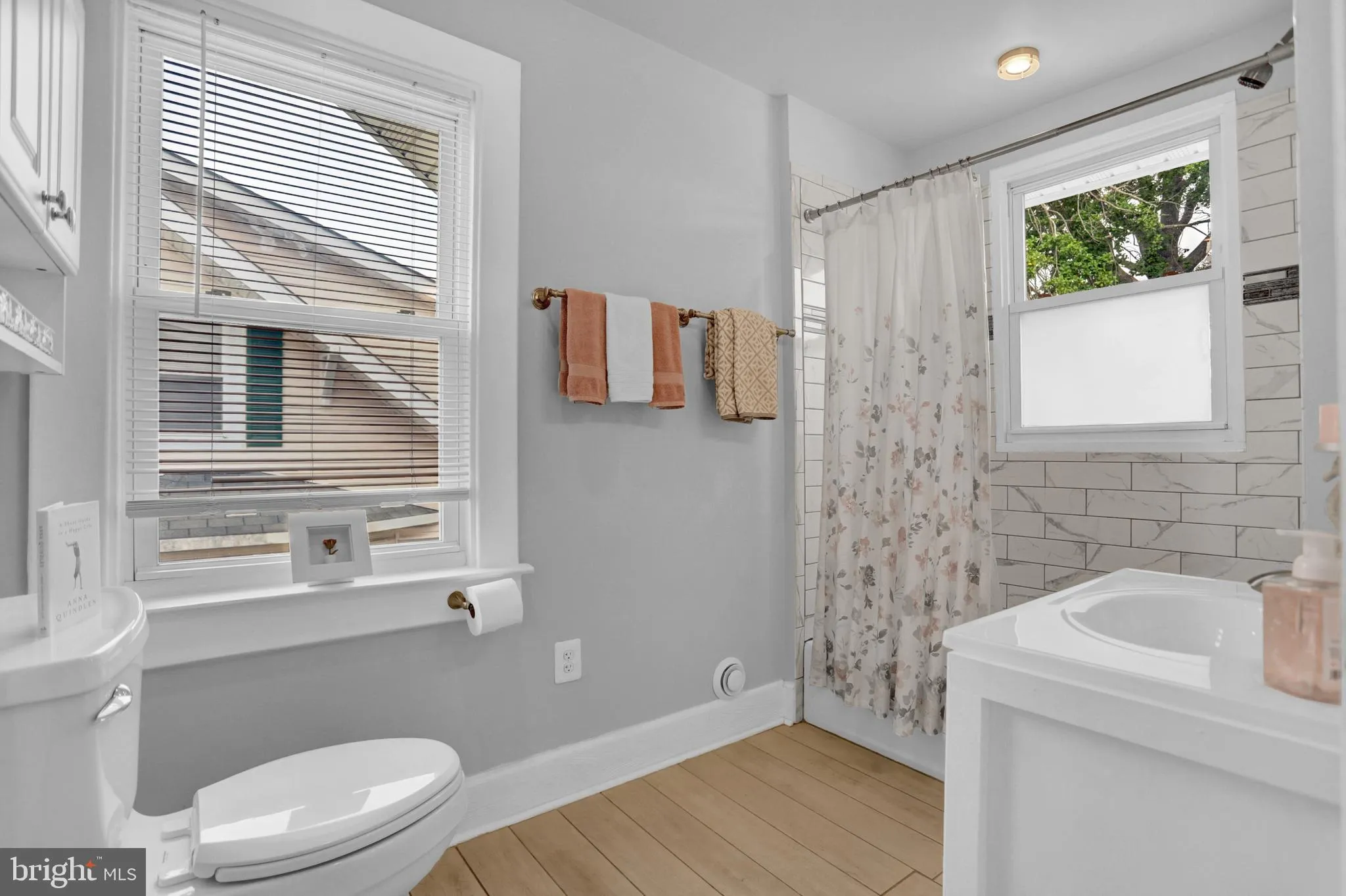 Halethorpe, Maryland 21227, United States, 4 Bedrooms Bedrooms, ,2 BathroomsBathrooms,Residential,Contingent,182745