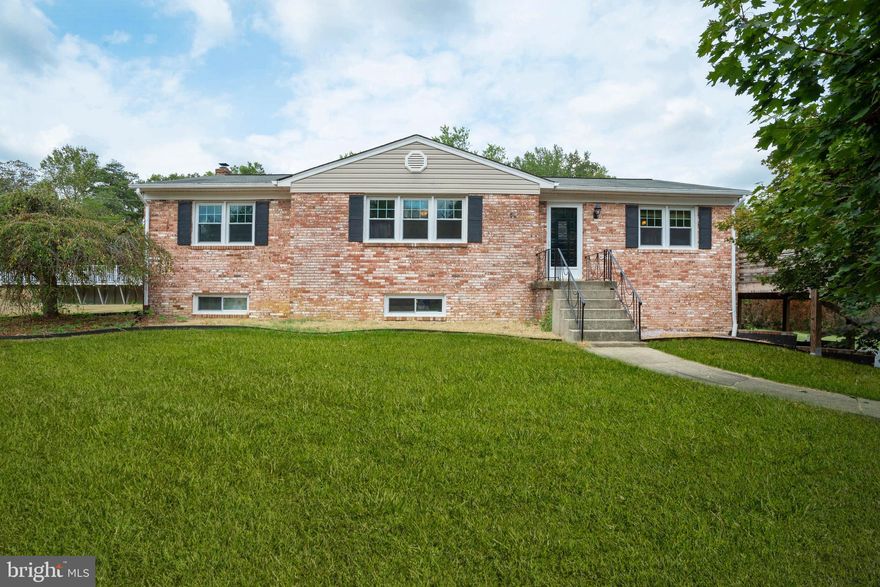 COUNTRY LIVING AT IT'S BEST! -  BEST DESCRIBES THIS RENOVATED ALL BRICK RAISED RAMBLER WITH FINISHED BASEMENT SITUATED ON 1.17  ACRES.   FEATURES INCLUDE:  CHARMING KITCHEN, 2 MASTER SUITES,  A DREAM 10 X 12 CLOSET,  FIREPLACE,  POOL W/POOL HOUSE,  2 STORY BARN WITH FRONT PORCH, OUTBUILDING AND SHEDS.  DON'T MISS THIS ONE!  MAKE IT YOURS TODAY.
