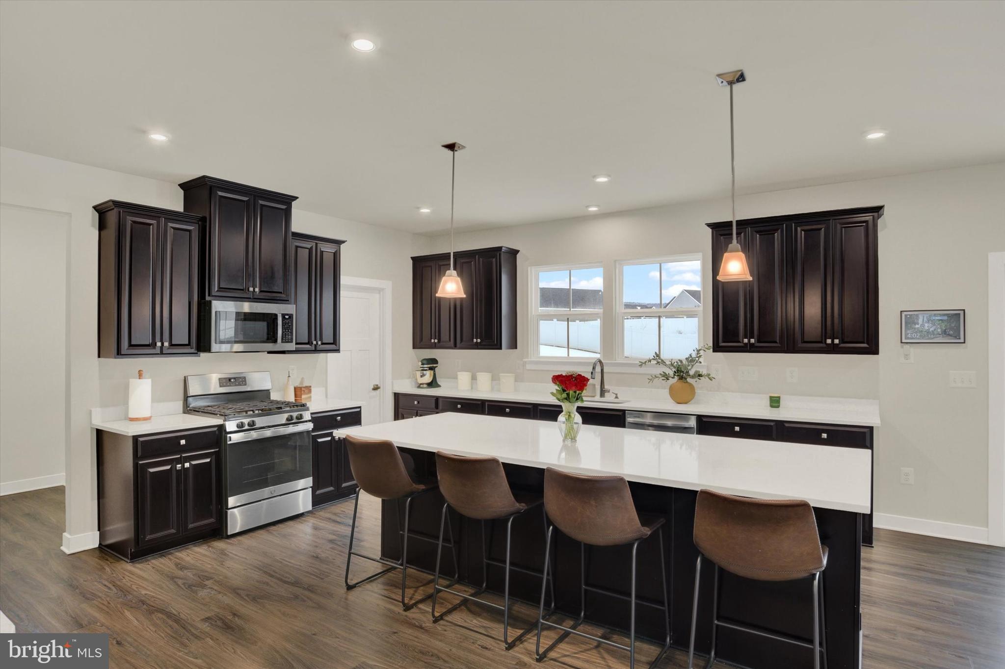 STRAY WINDS FARM - Residential