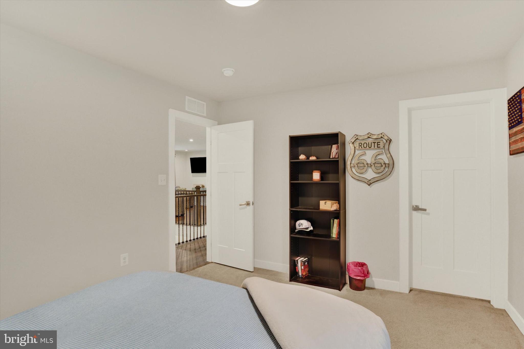 STRAY WINDS FARM - Residential