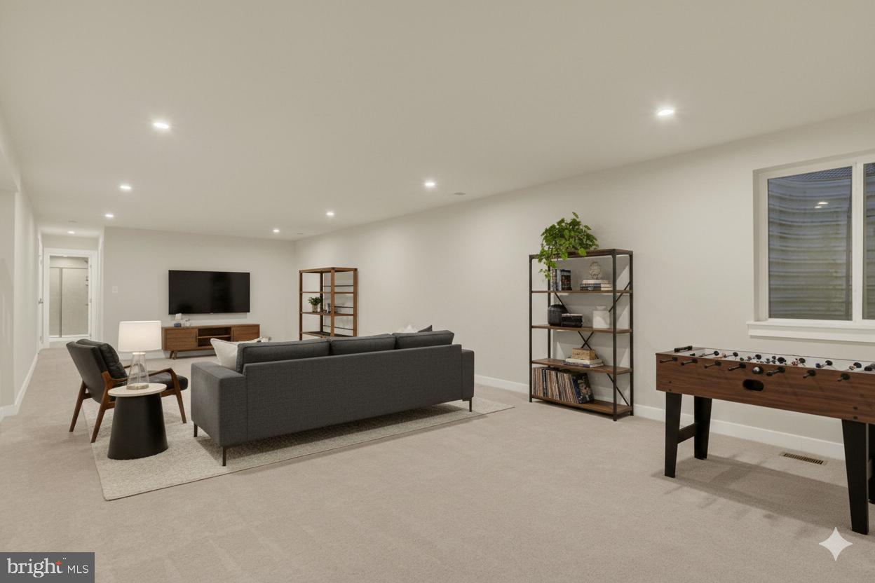 STRAY WINDS FARM - Residential