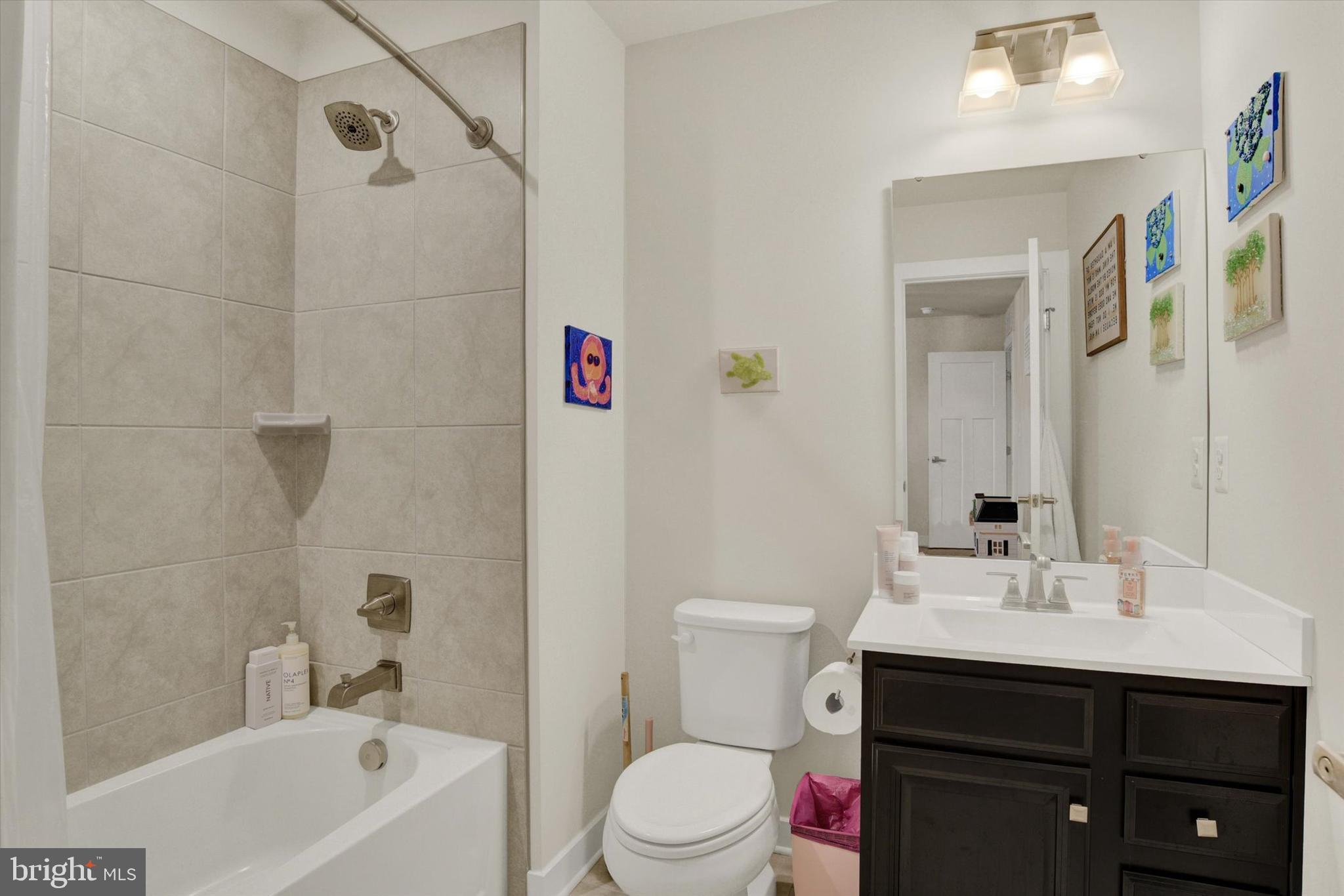 STRAY WINDS FARM - Residential