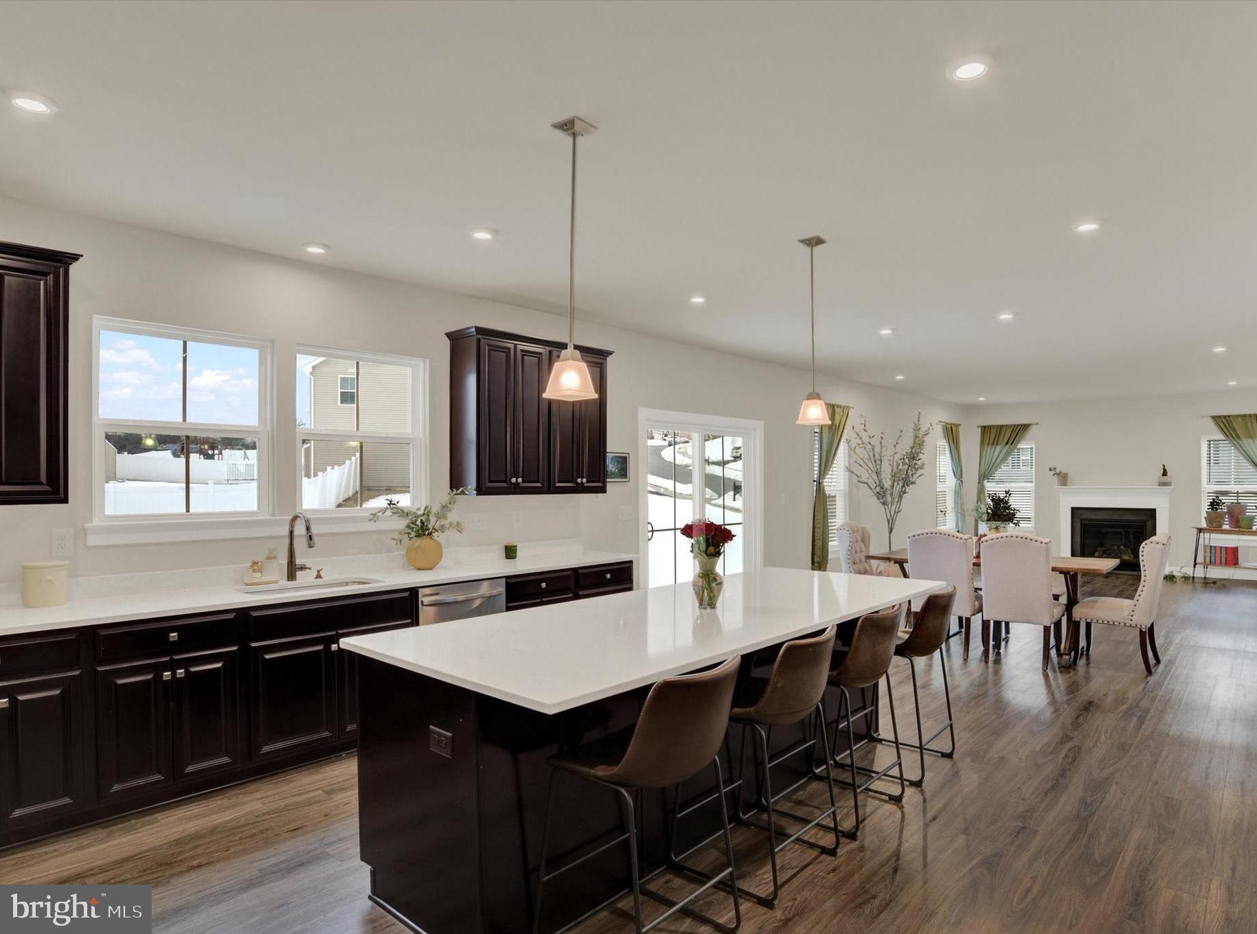 STRAY WINDS FARM - Residential