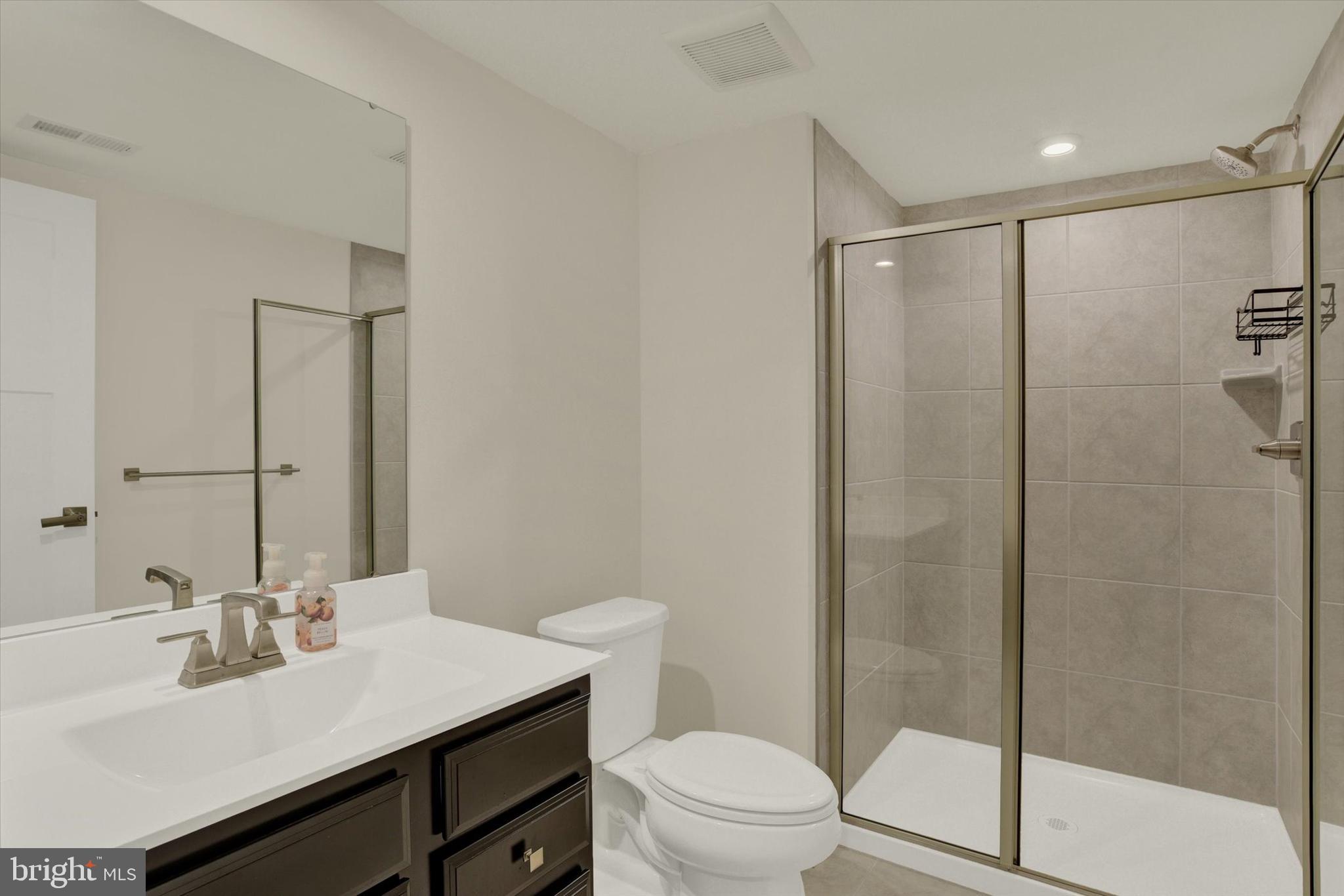 STRAY WINDS FARM - Residential