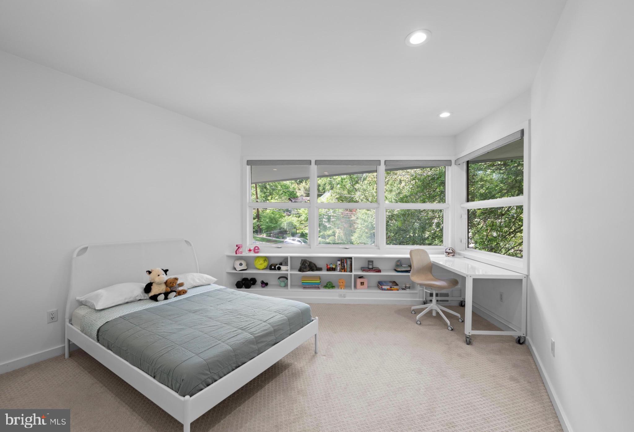 SOMERSET HEIGHTS - Residential