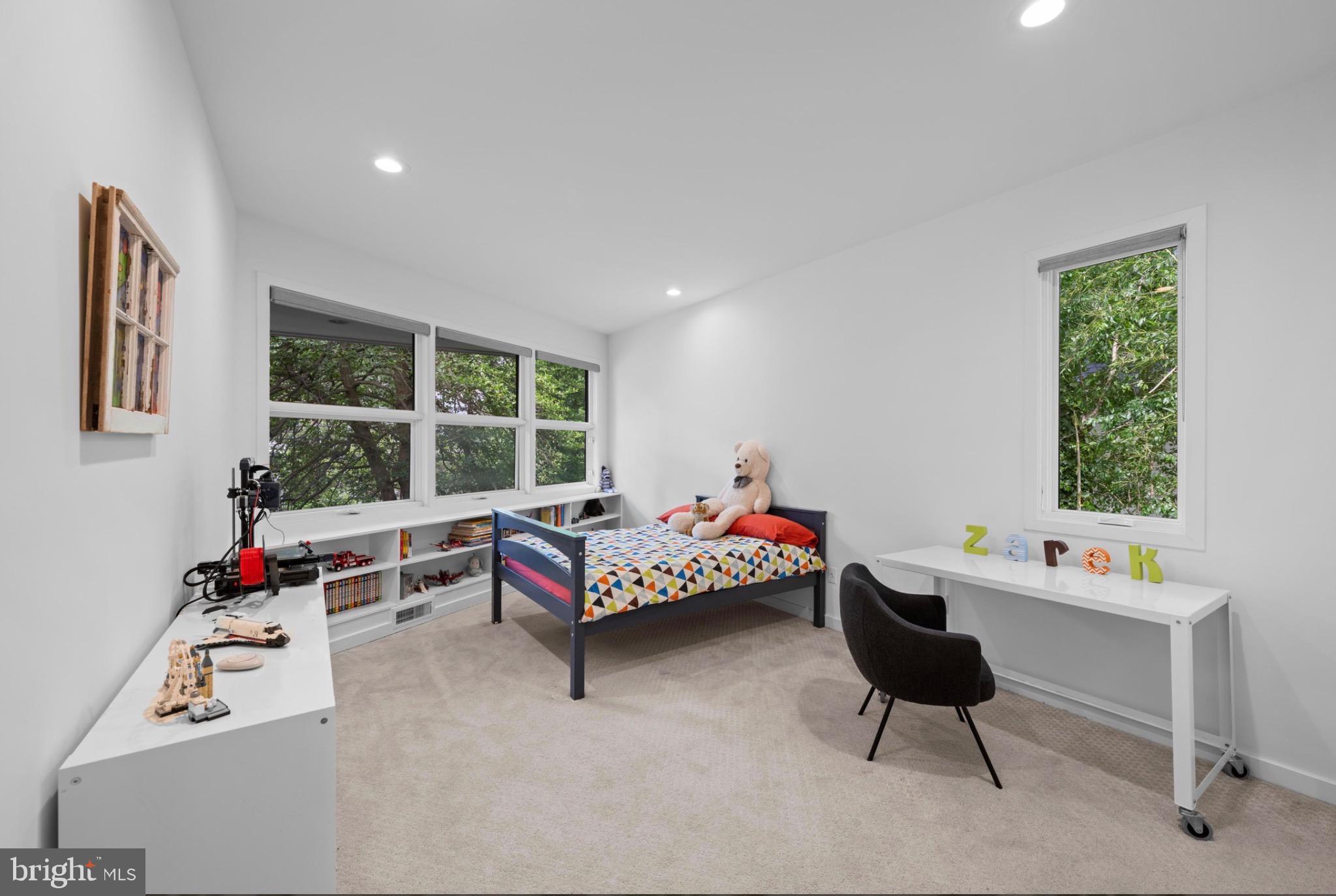 SOMERSET HEIGHTS - Residential