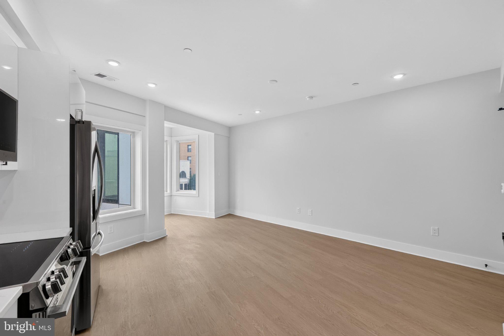 1650 COLUMBIA ROAD NW 402
