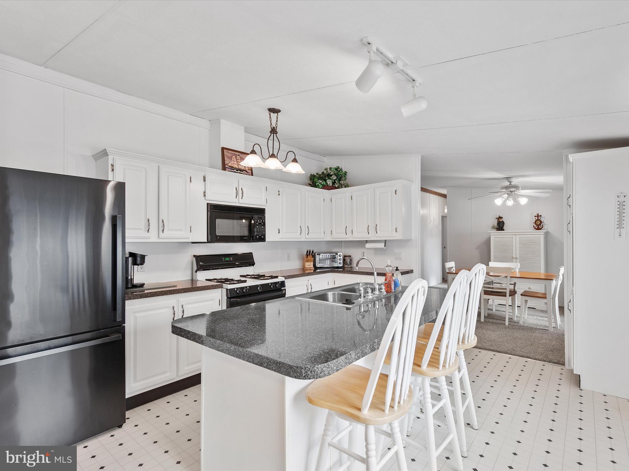 33405 HARTFORD COURT