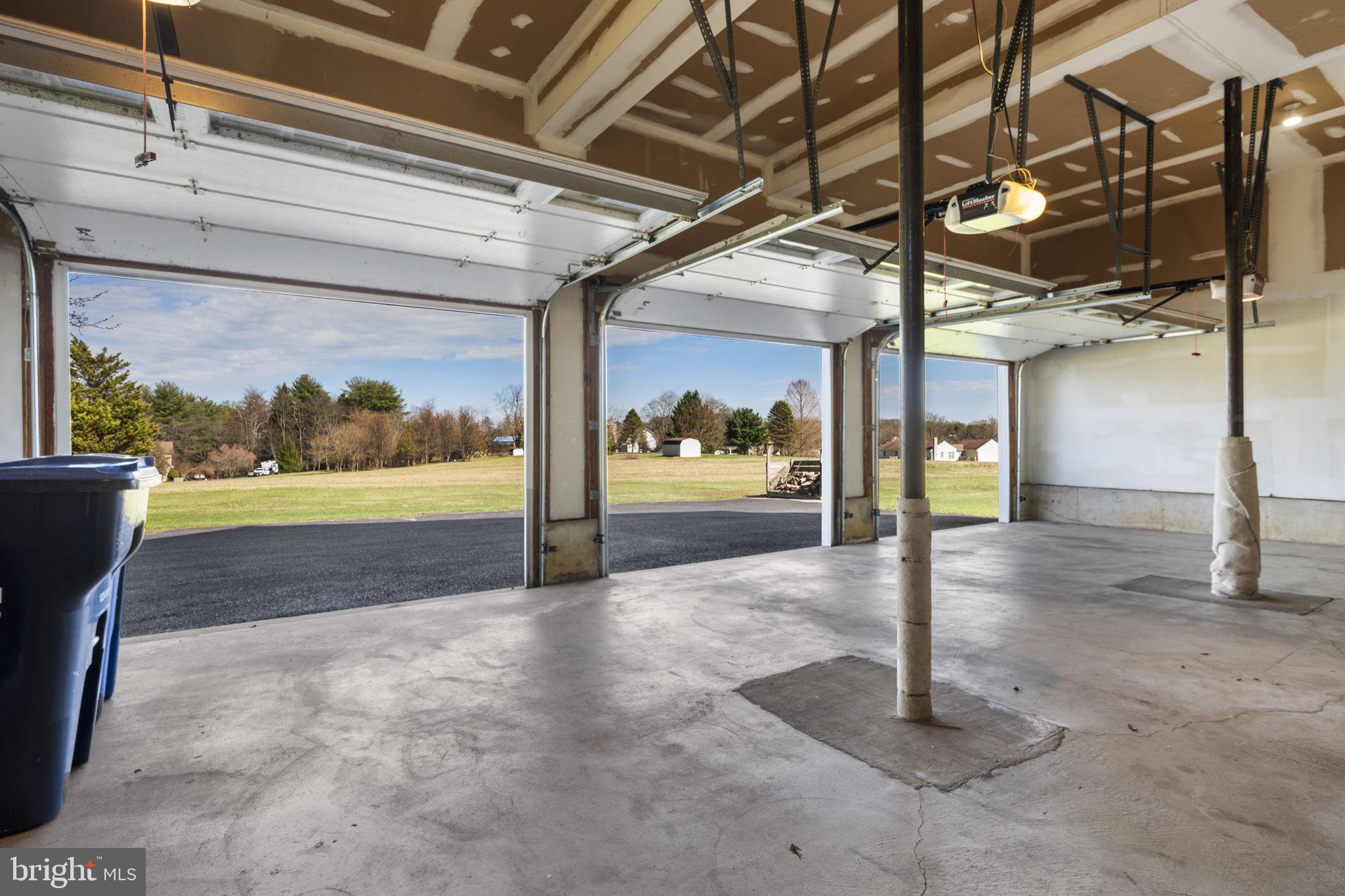 HIGHSPIRE HILLS - Residential